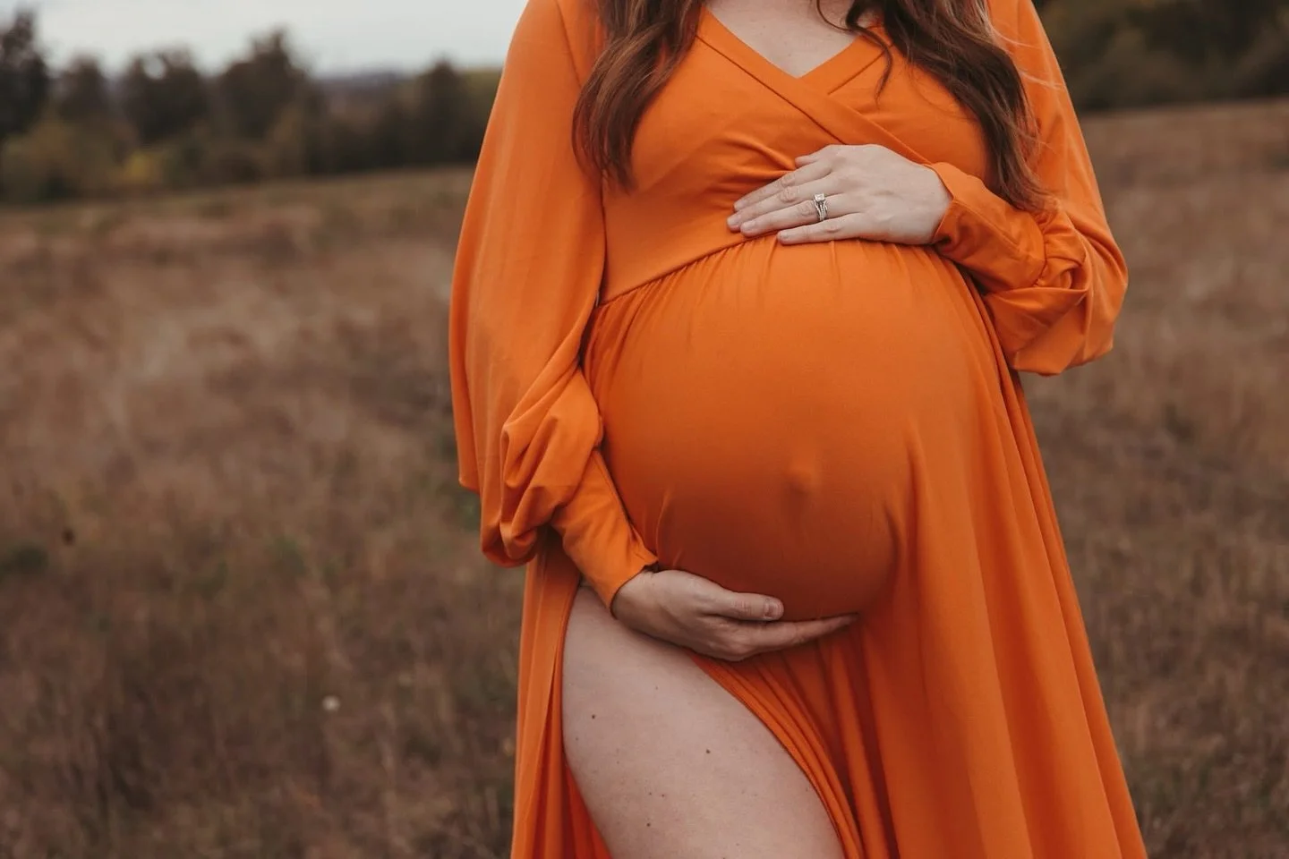 ✨ Sneak Peek! ✨
Last night&rsquo;s maternity session was pure magic! This beautiful mama is glowing as she gets ready to welcome twins, and big sister could not be more excited to meet her new baby siblings. 💕👶👶
I absolutely loved the fall colors 