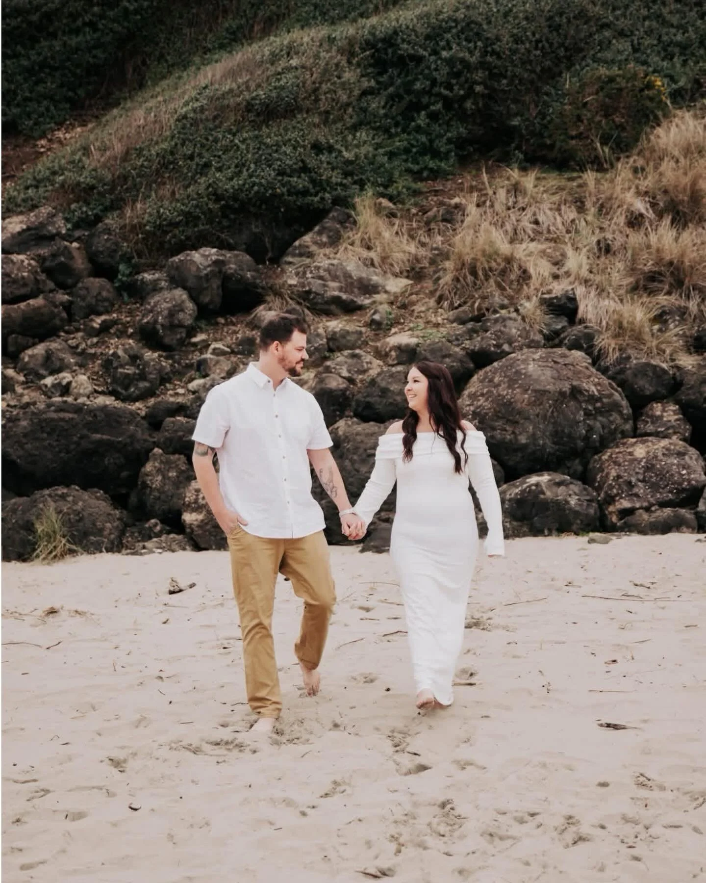 Spring beach sessions just hit different 🌊
We had the most perfect weather for this engagement session&mdash;soft skies, calm waves, and just enough breeze to make everything feel effortless. These two were completely in their element, and it shows 