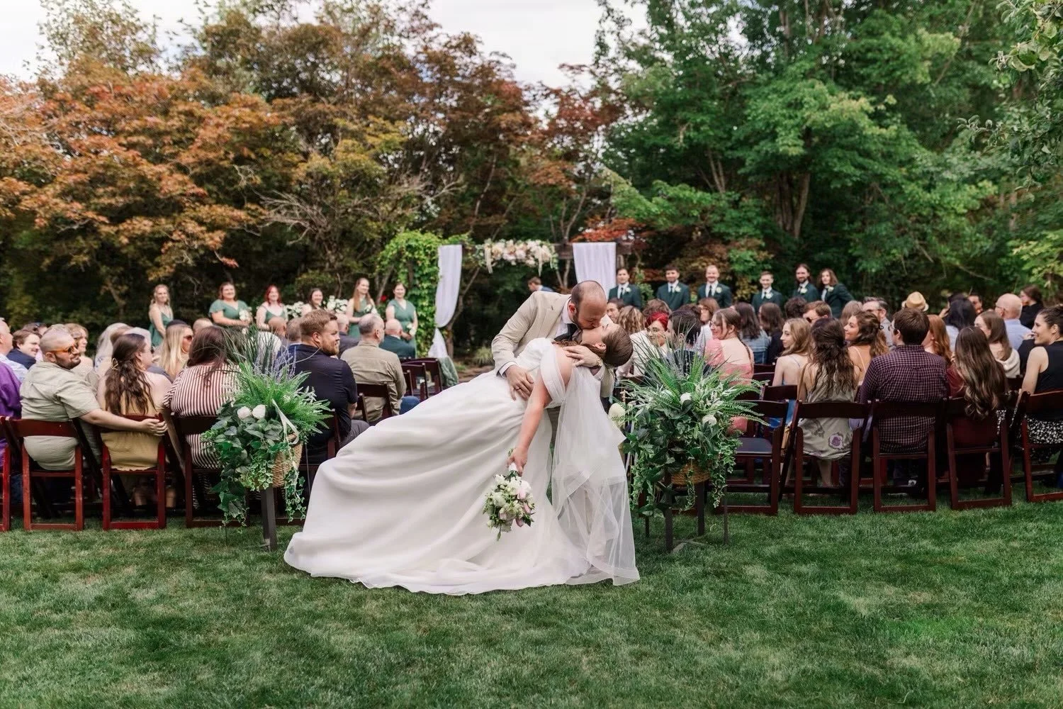 Last night was one of those weddings that reminds me why I love what I do. ❤️
An incredible couple, an amazing venue, and a group of family and friends who knew how to celebrate! From the happy tears to the packed dance floor, it was such a fun day t