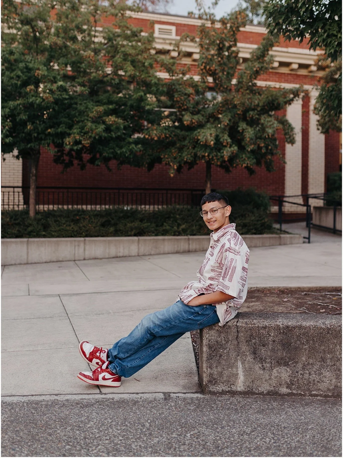 SENIOR GUY SNEAK PEEK! 
A little sneak peek from this senior session! Senior photos aren&rsquo;t just about having a nice picture for the yearbook. They&rsquo;re about capturing who you are right now, before the next big adventure begins. 
Parents, i