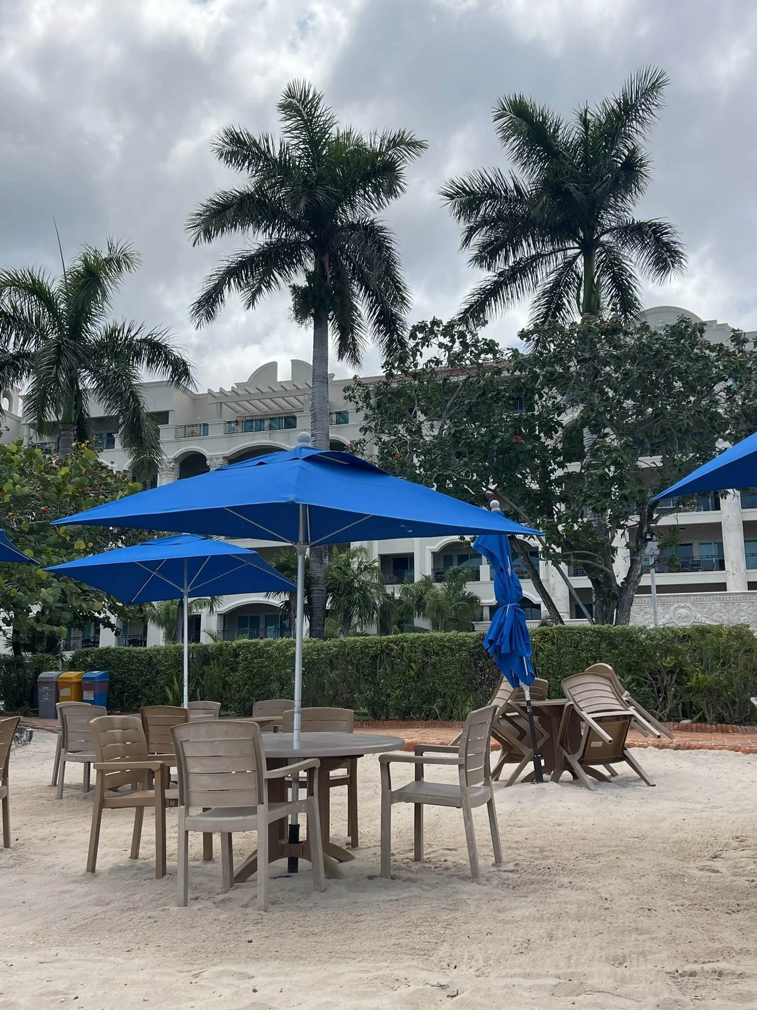 Seating-Best-Beach-Clubs-in-Cozumel-Mexico