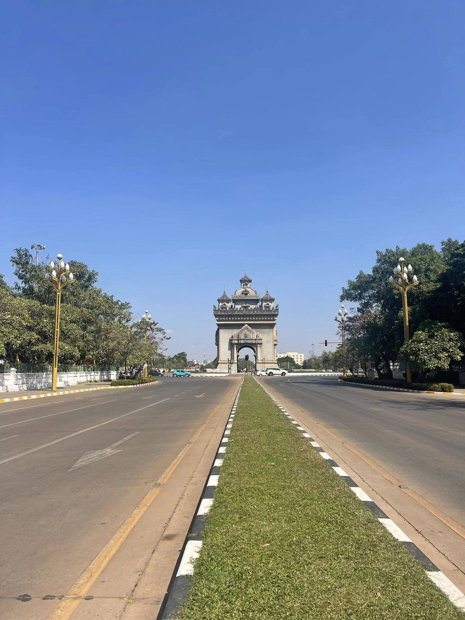 Arc-One-Day-in-Vientiane