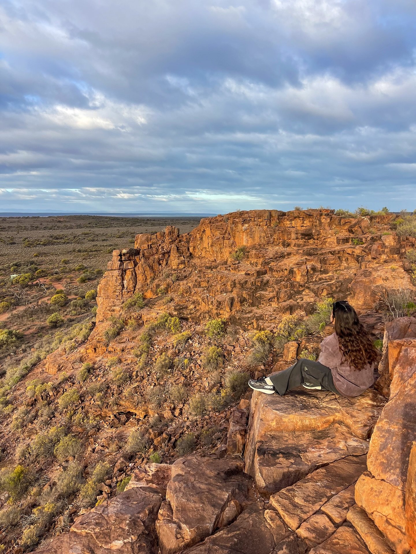 Just some cool rocks in 📍 South Australia 

Wild Dog Hill
The Flinders Ranges