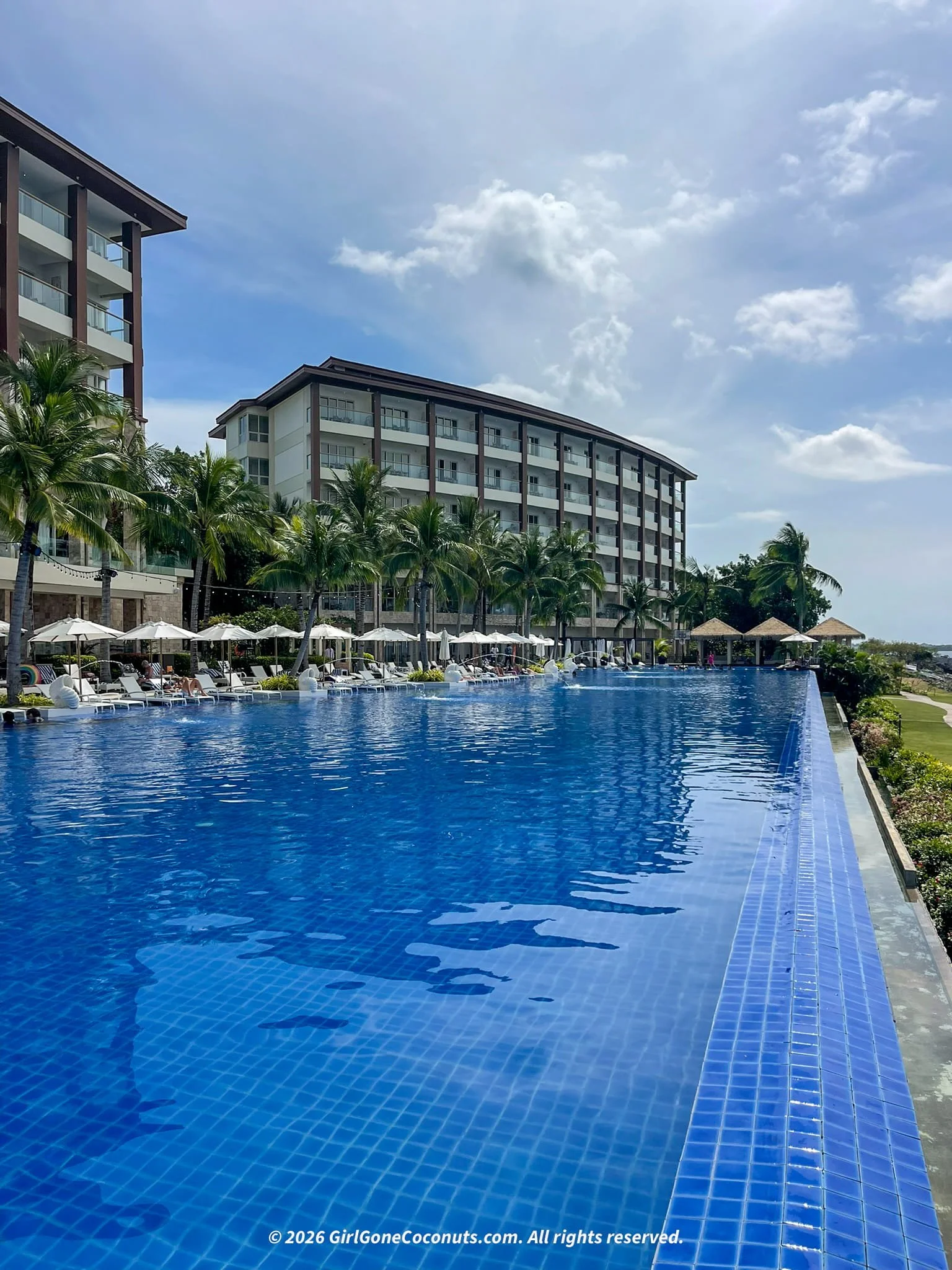 Luxury Hotels in Mactan Cebu: My Honest Dusit Thani Review