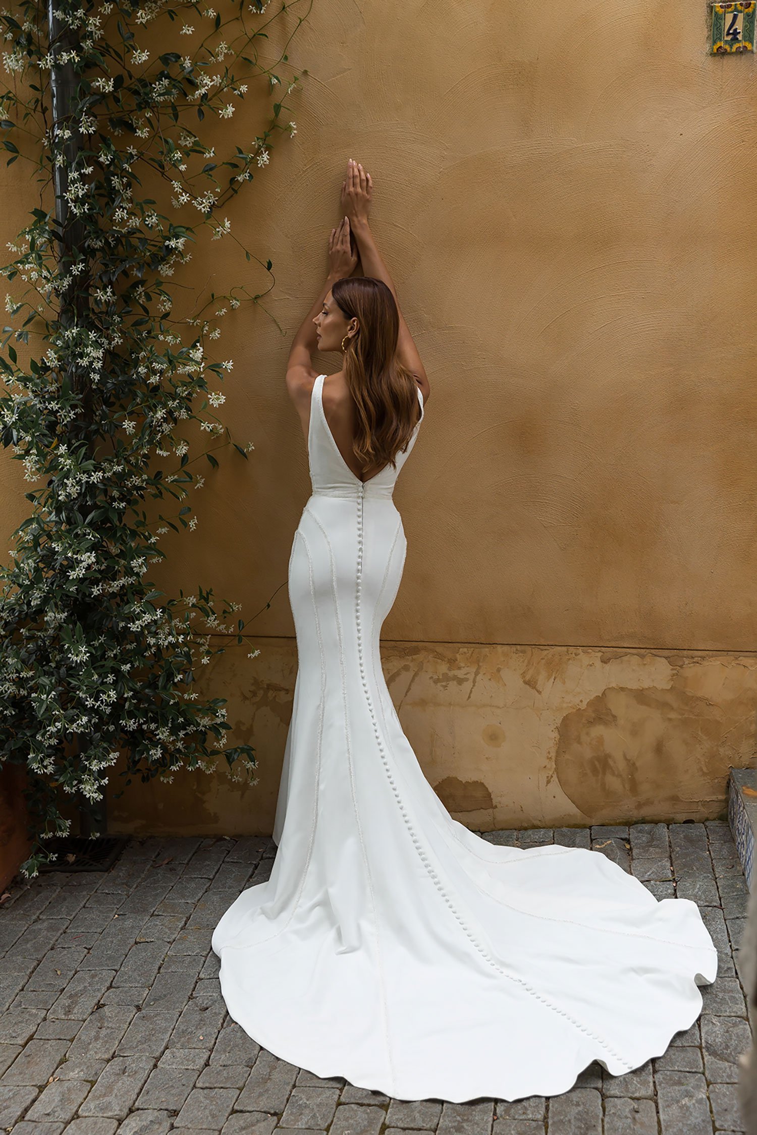 PERRYN_Minimalist Wedding Dress.jpg