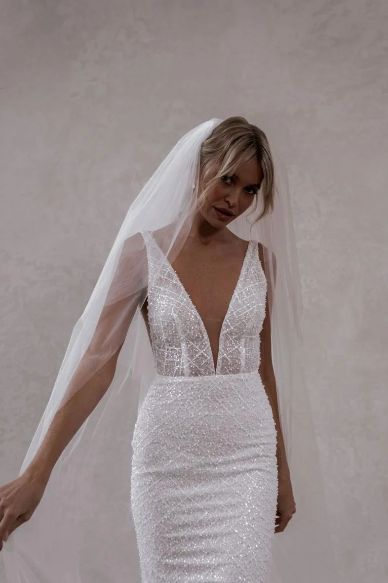 Wedding Cape Veil Bridal Shoulder Veil Soft Tulle Cathedral Veil in White Off-White Ivory Champagne