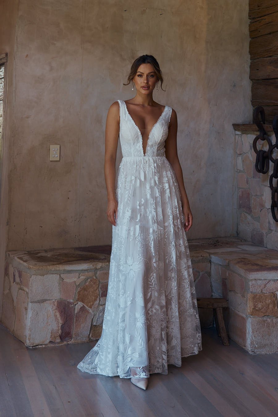 ANDROMEDA TC2346 TANIA OLSEN BRIDAL.jpg