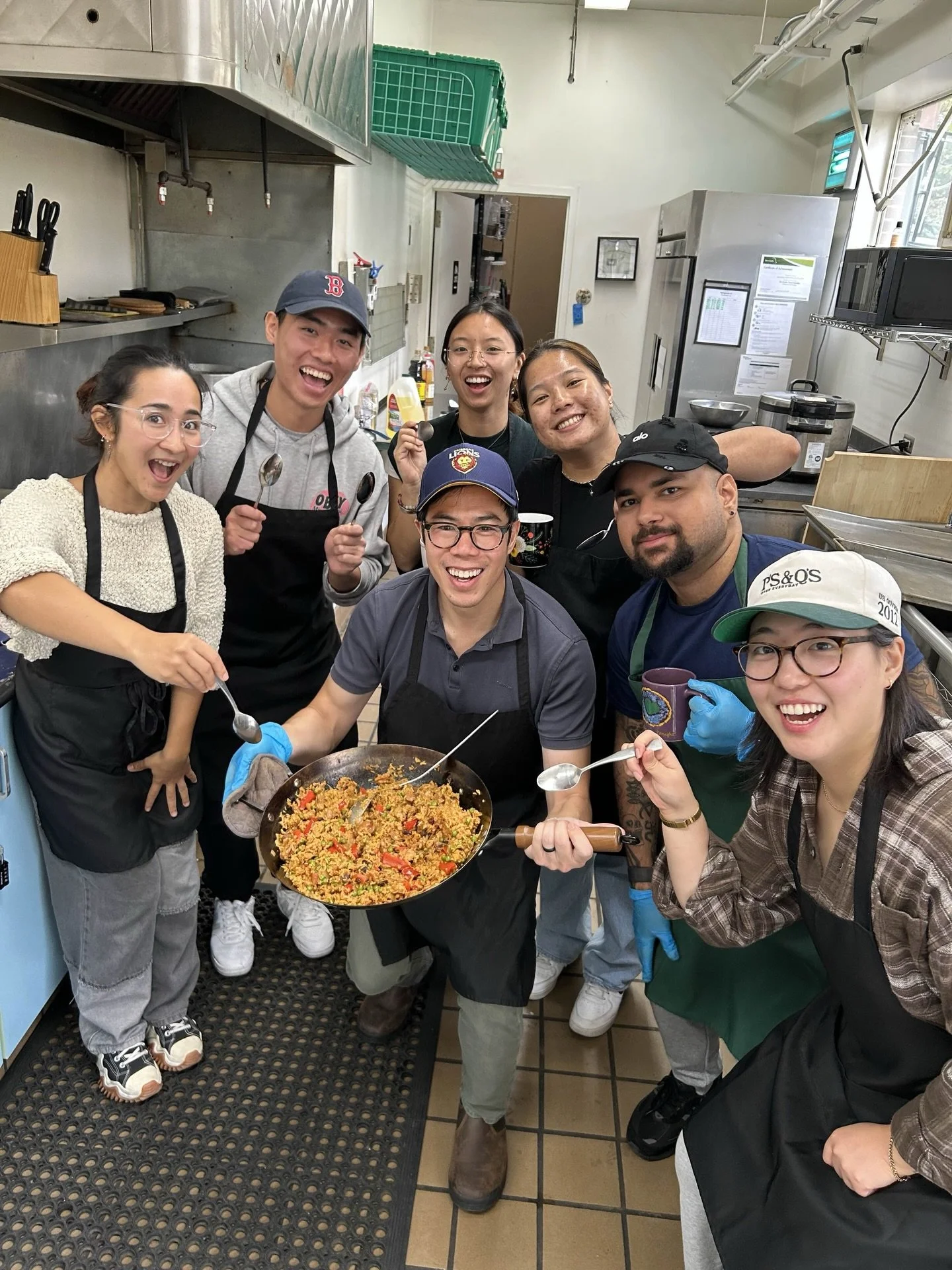 Last fall at AFC ✨ 

We cooked a lot of tasty meals like Filipino arroz valenciana and ginisang munggo as well as Papua New Guinean mumu and coconut kau kau!