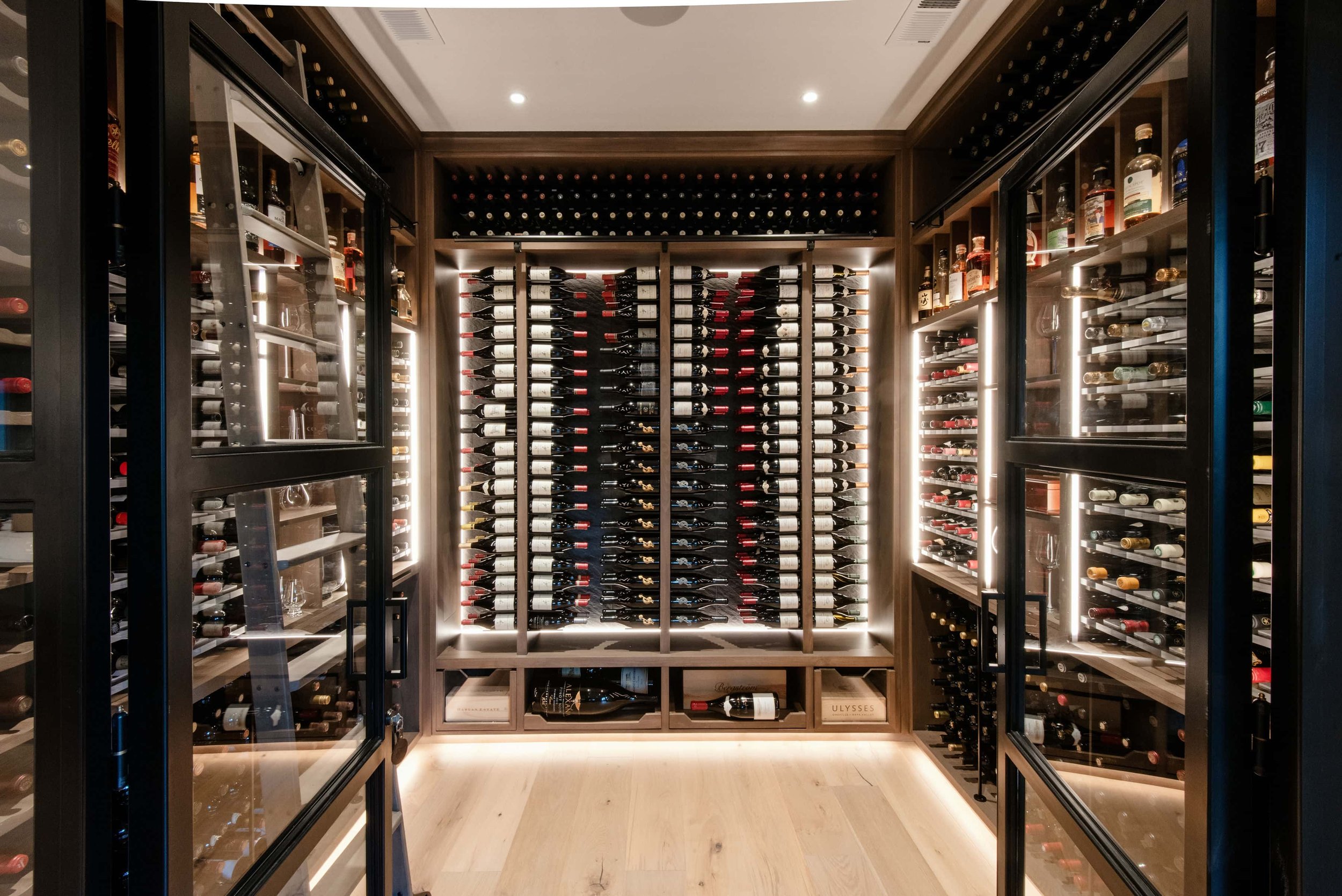 Sommi-Wine-Cellars-DeWolf-Custom-Wine-Room-03.jpg
