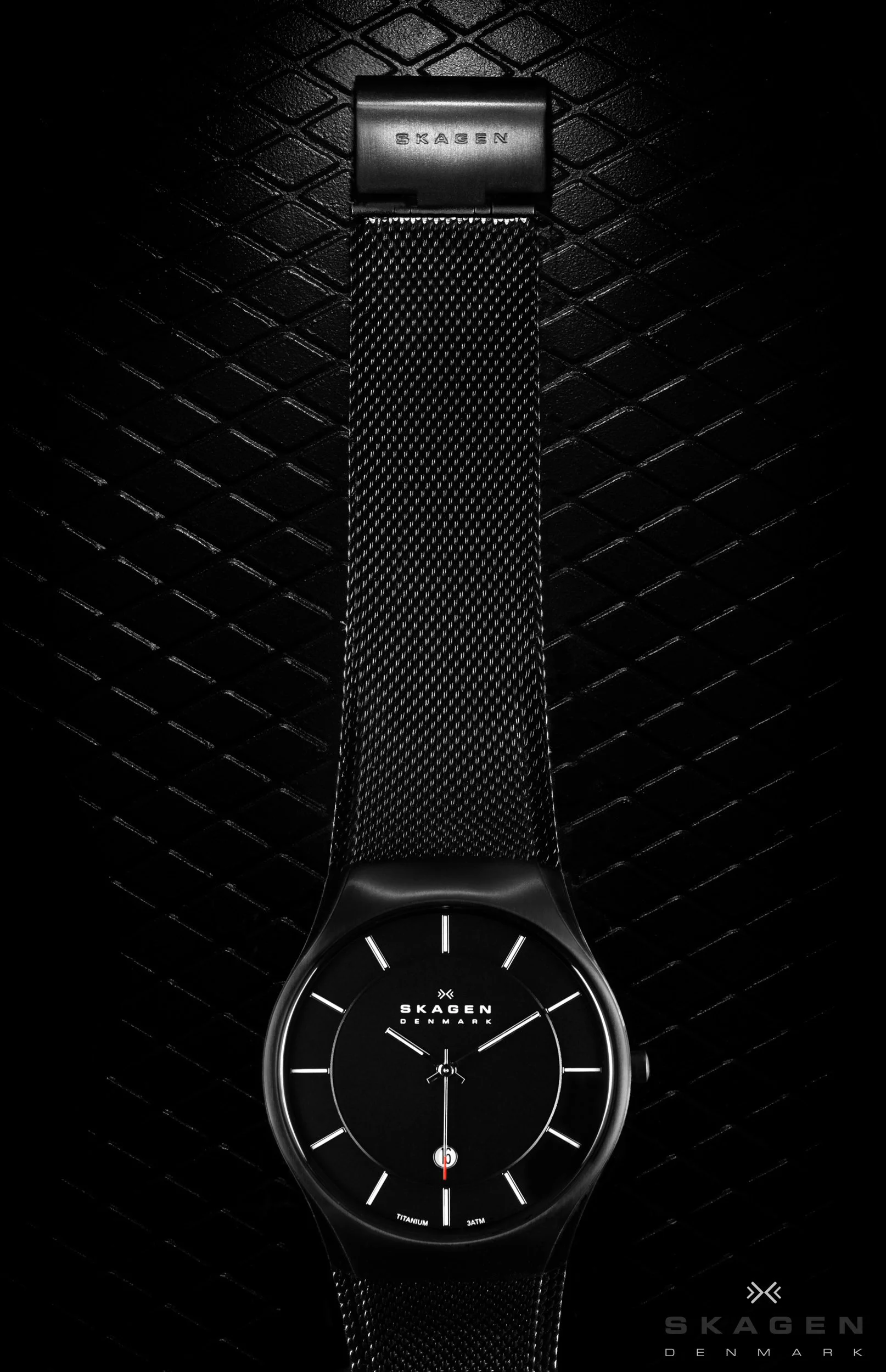 Product photography of Black Skagen wristwatch, Photography by Dave Wall Photo