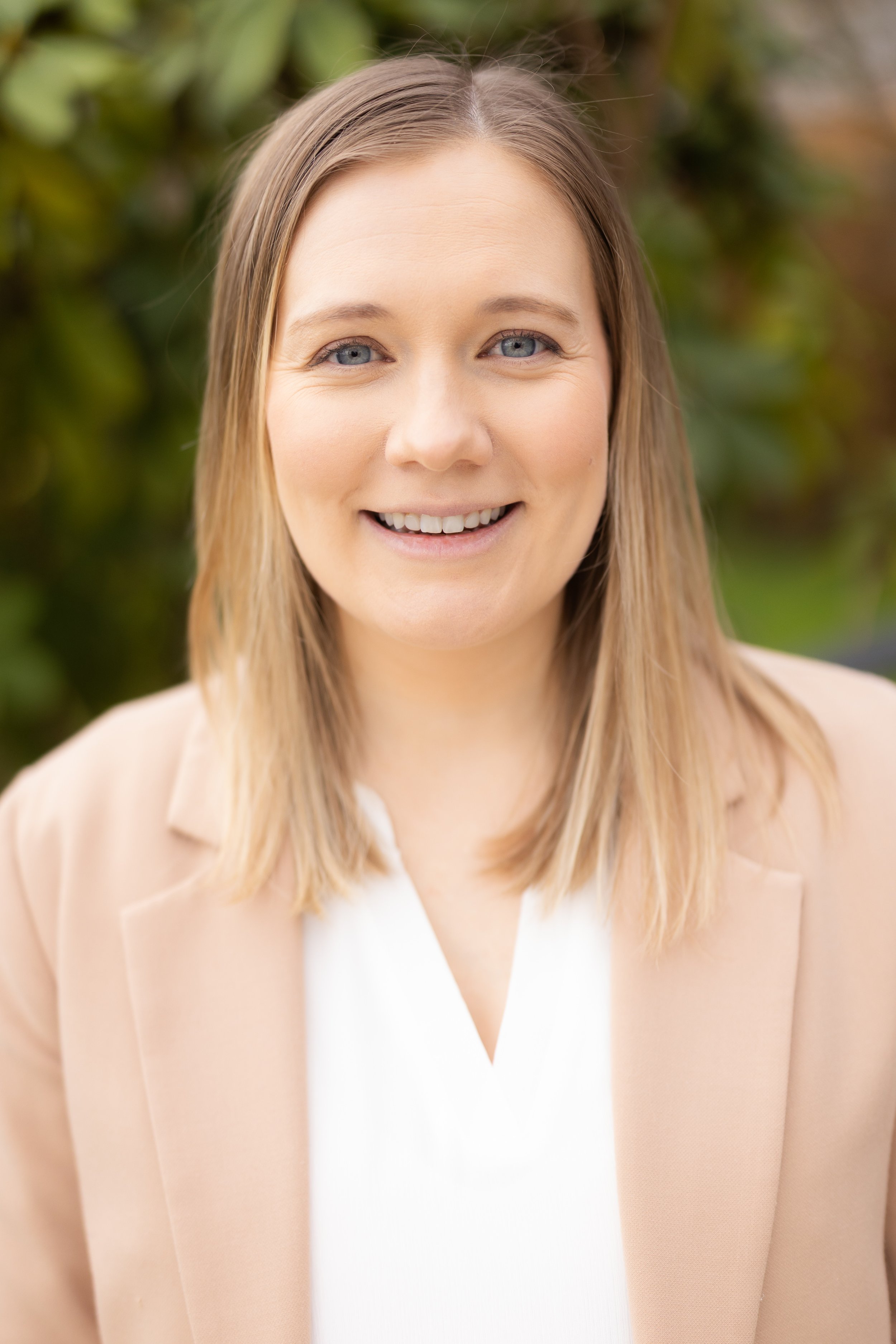 Child therapist in Bellevue helping kids with ADHD, emotional regulation, and behavior challenges.