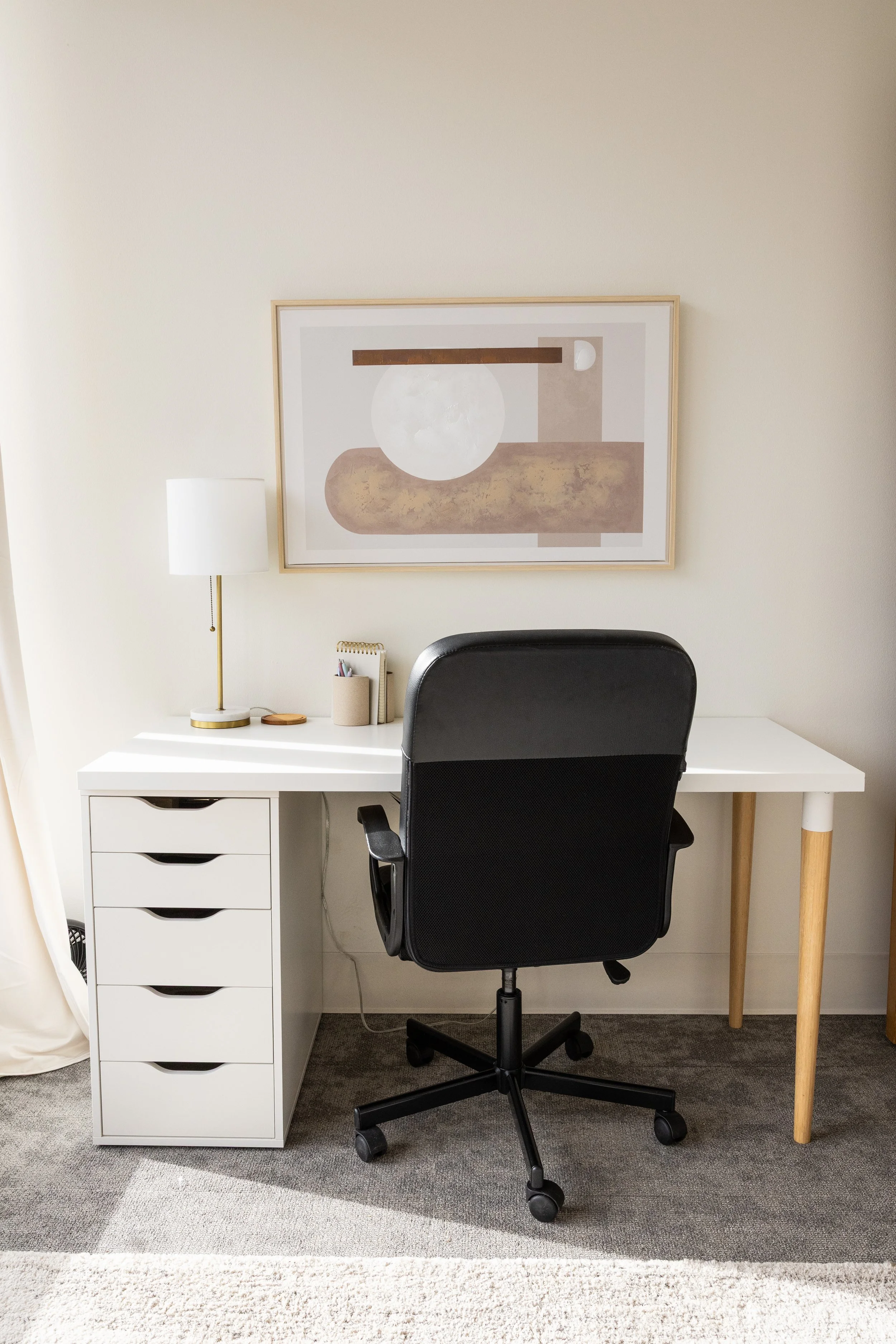 Cozy counseling space in Bellevue, Washington for individual and couples therapy.