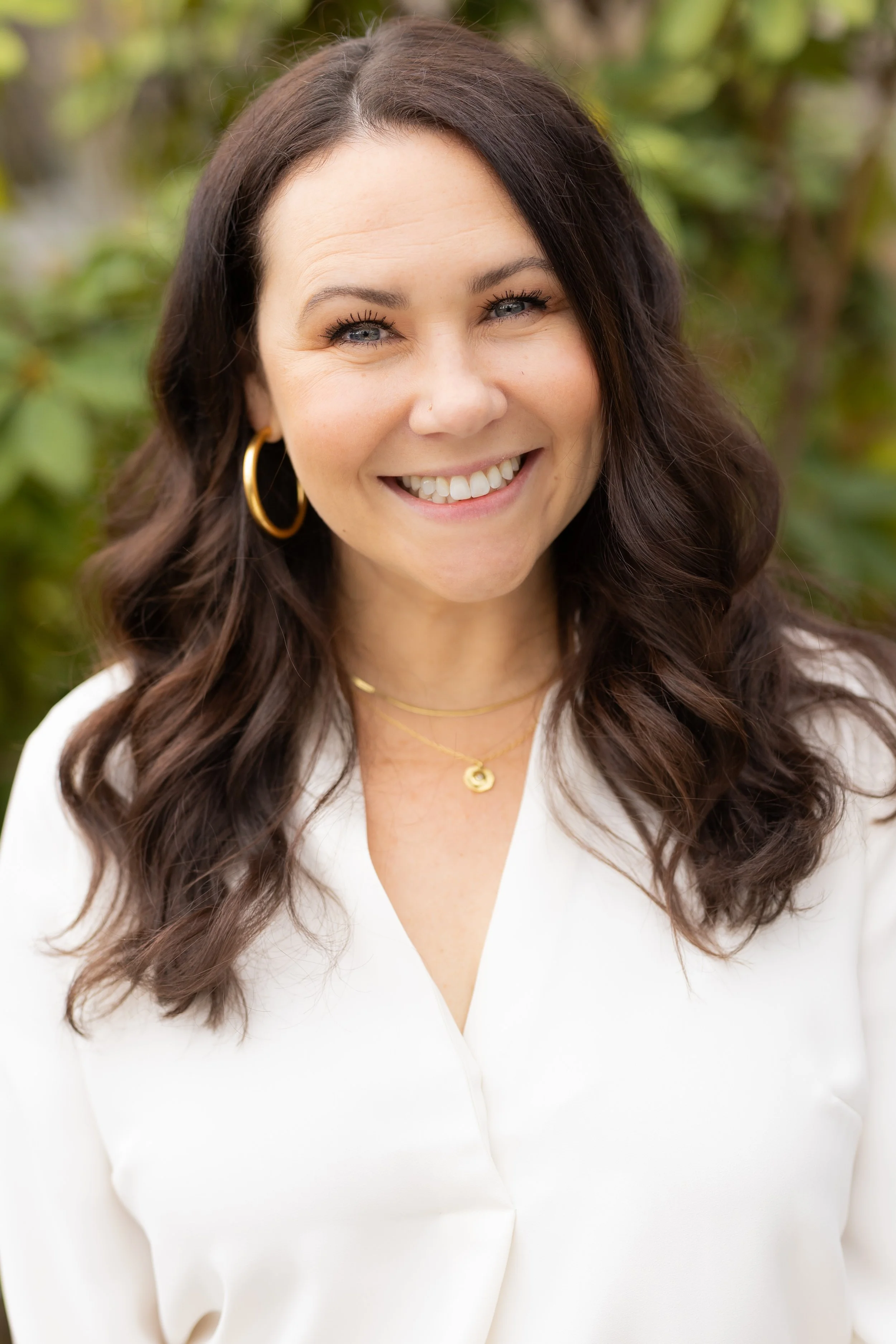 A counselor specializing in therapy for anxiety in Bellevue using mindfulness and evidence-based approaches.