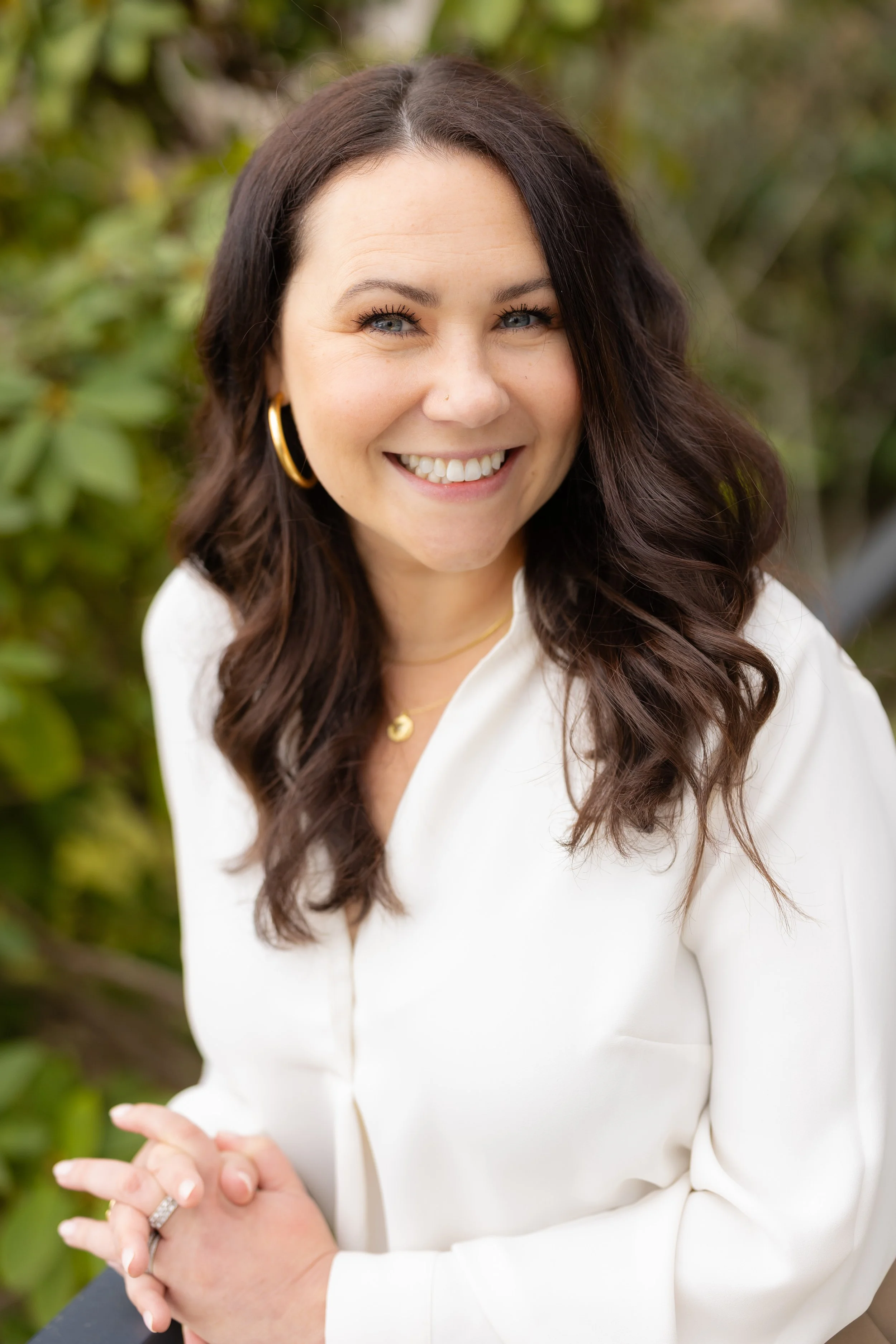 Headshot of Lauren Crockett, founder and clinical director at Bellevue counseling practice Alignwell Modern Therapy.