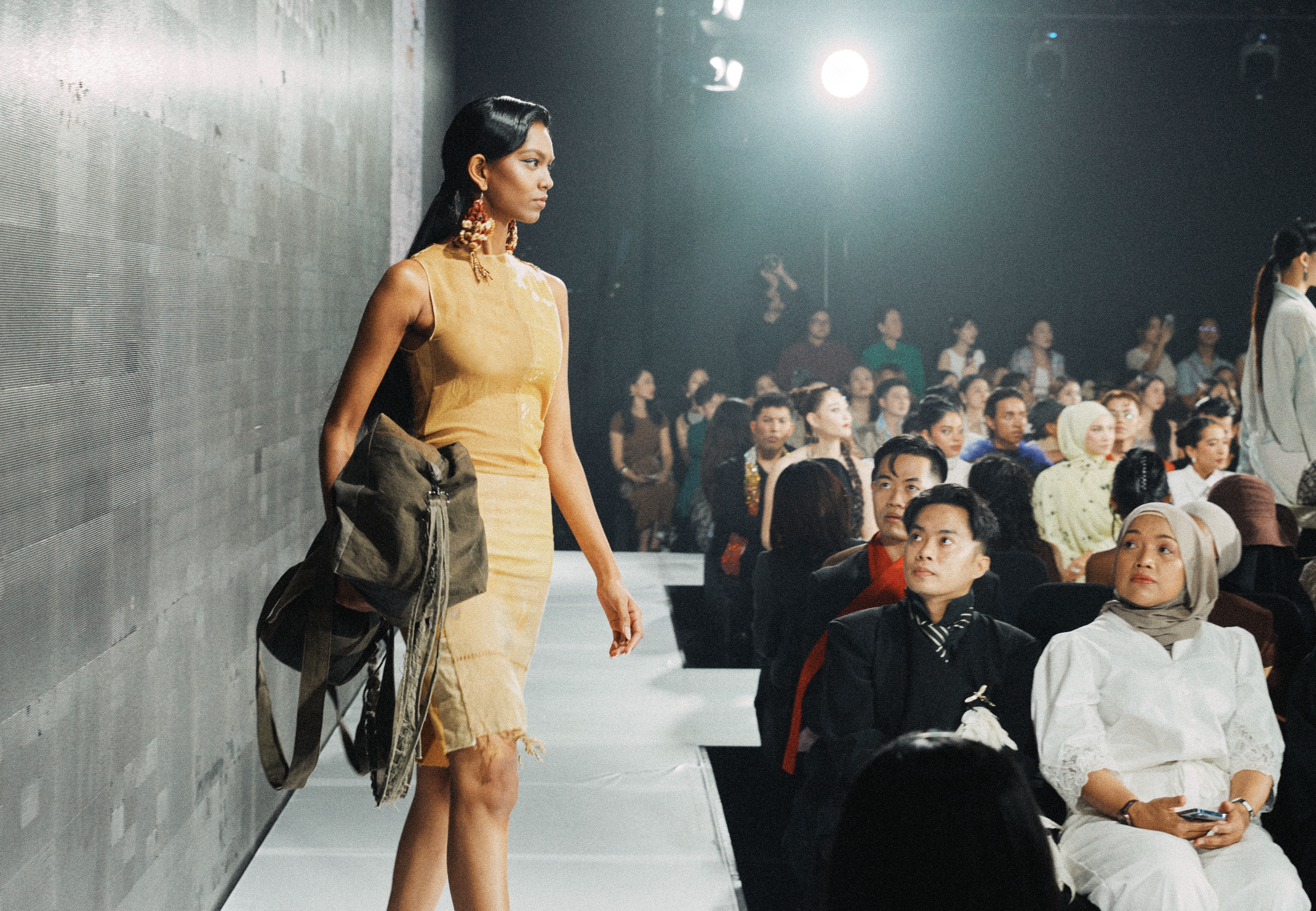 THANIESCHA x KLFW26-Syed Abdullah Albar KLFW BTS-D1-SON08868.png