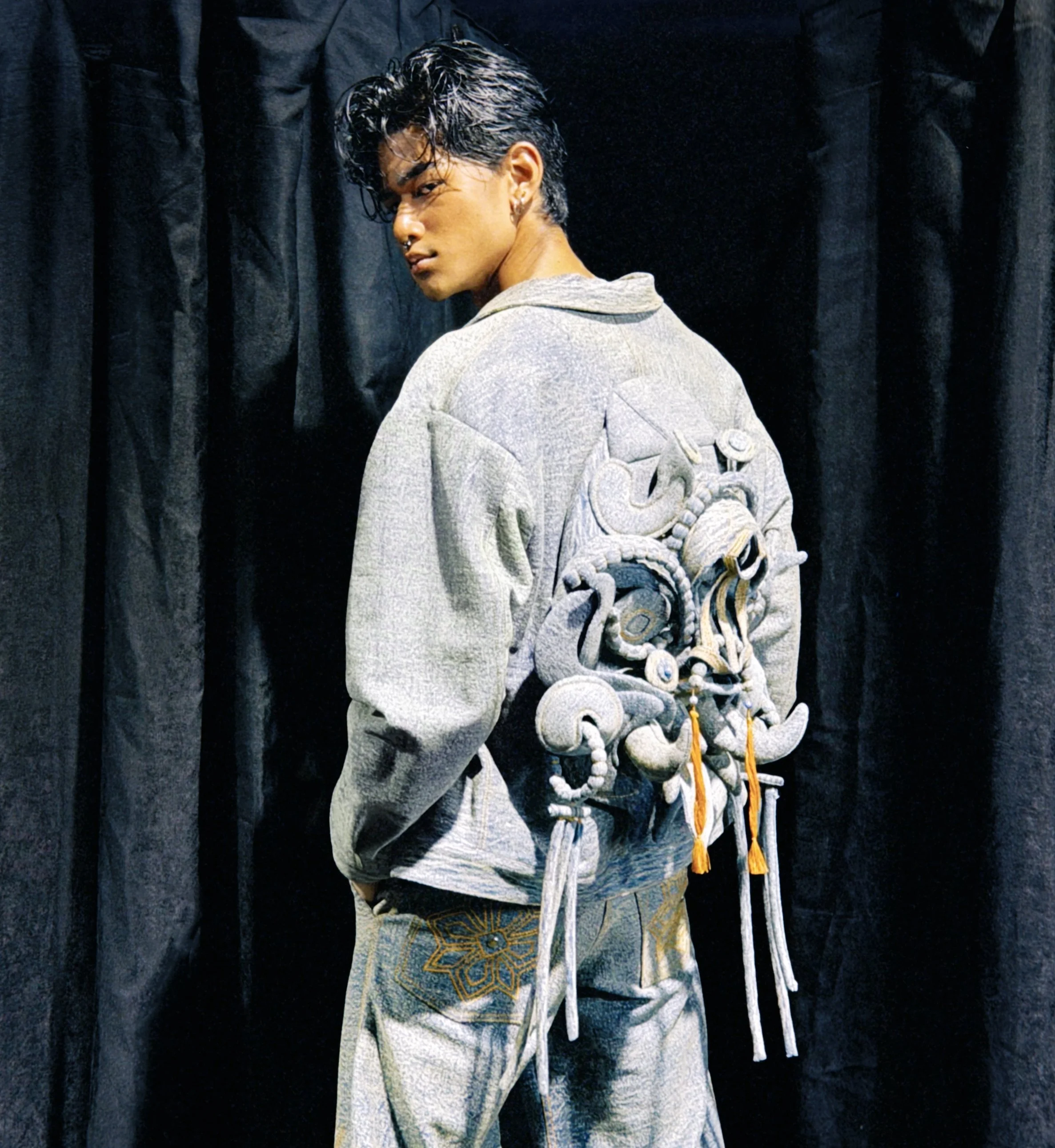 DYLLON-KLFW26-HUNTILANAK-X-DYLLON-3.jpg