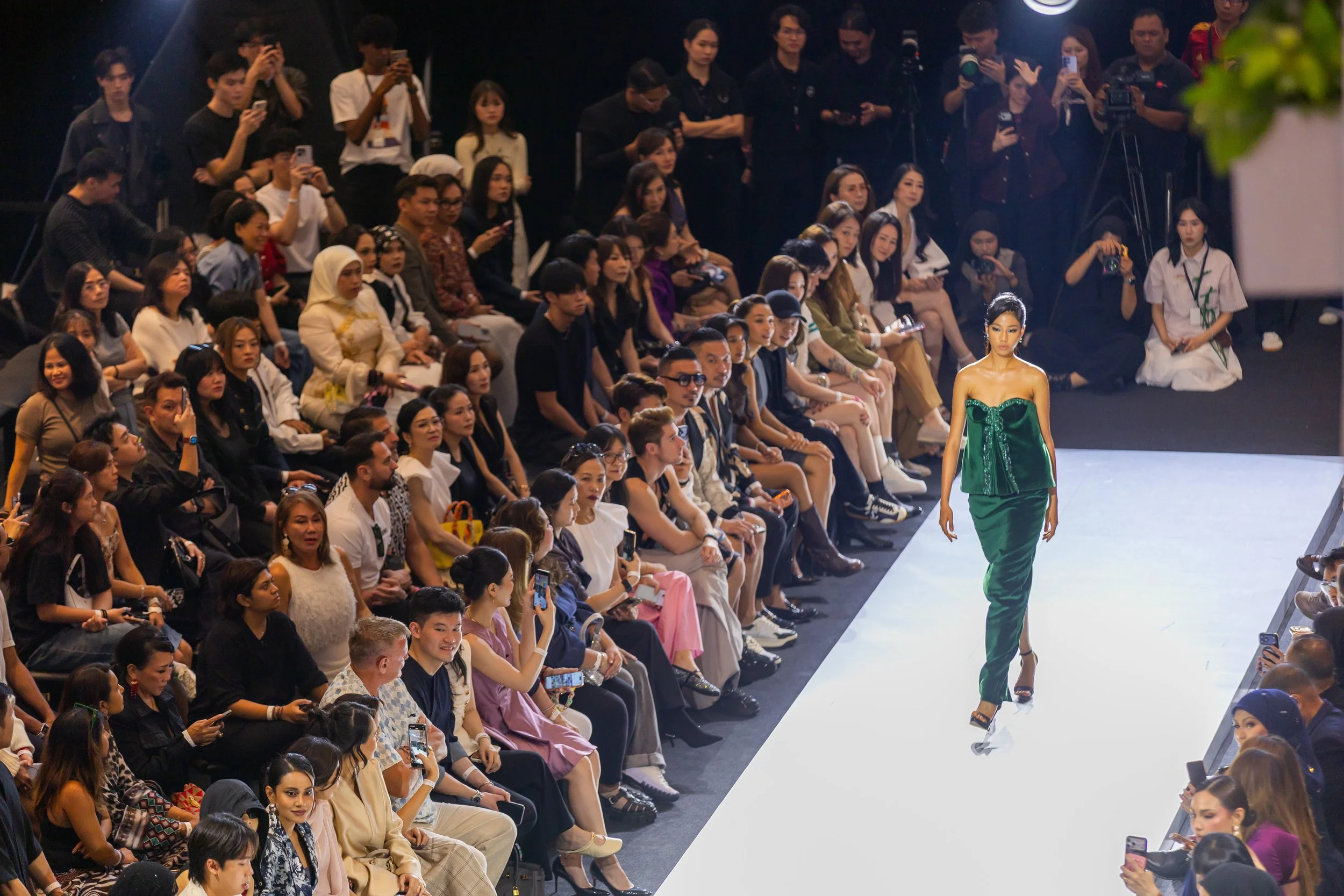 ARUNSAYFULL X RHY - 16 MBFWKL2026-Arunsayfull&Unitedwood_(162).jpg