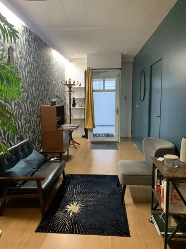 Location VANNES Centre - BUREAU individuel 21 m² (12 m² individuels).