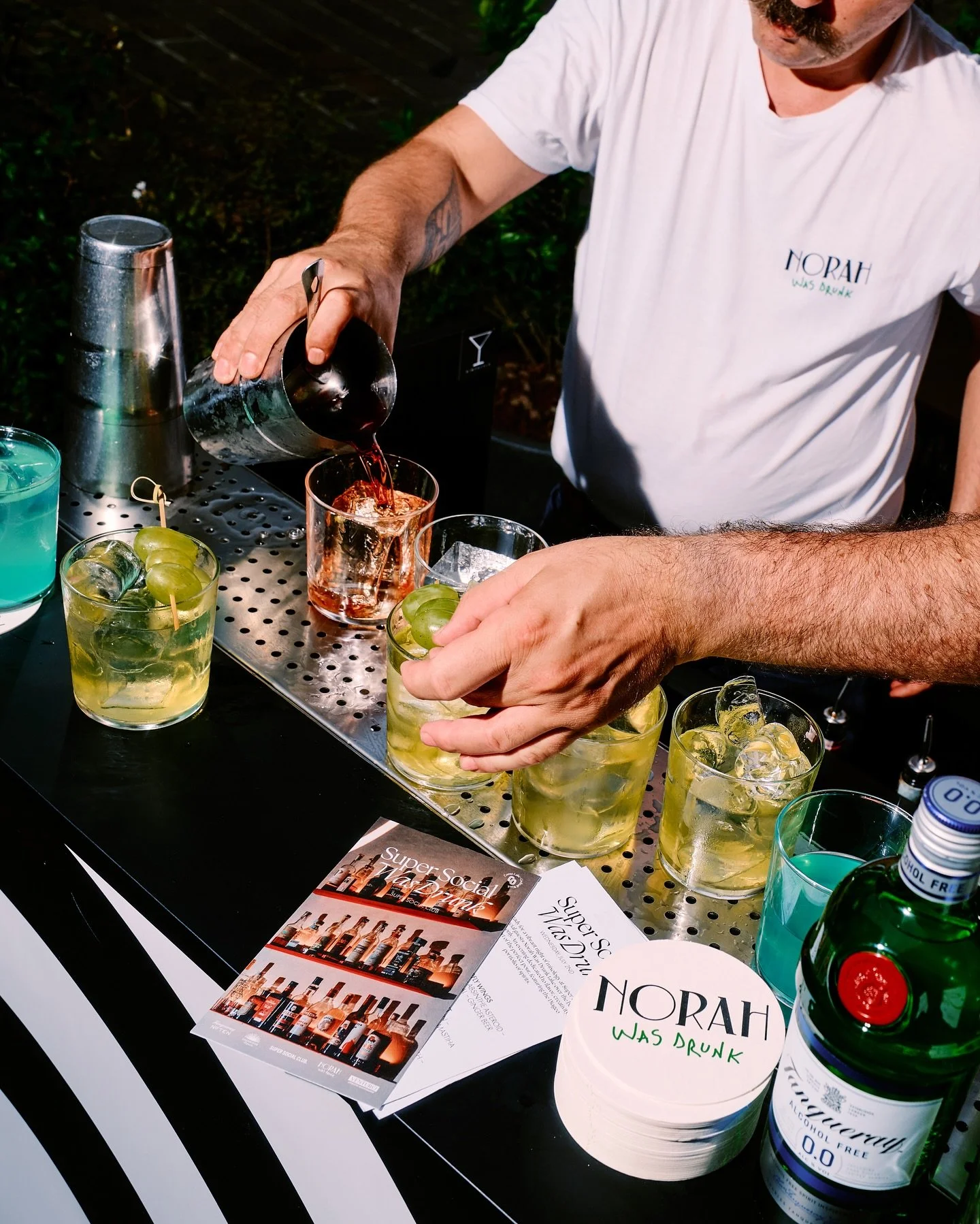 @super_social_club turned into the city’s coolest cocktail spot, with the amazing crew from @norah_milano shaking up the night. Unforgettable energy, and cocktails that were simply next level. Pure good times!
#CLCW #CLCW25 #ComoLakeCocktailWe