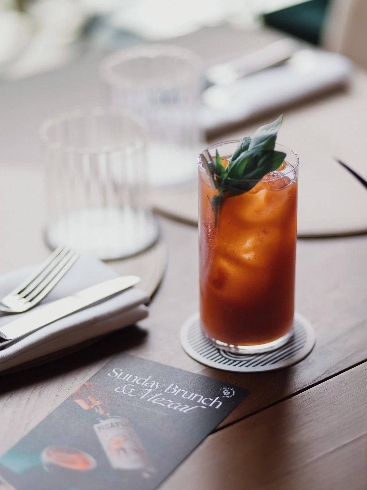 It’s not a real Sunday brunch without a Mexican twist.
@picaflormezcal brought the heat to @ceccatogardenbar . A Sunday of bold flavors, great music and smoky intensity.
#CLCW #CLCW25 #ComoLakeCocktailWeek #Taste #LakeComo #ComoLake #LagodiCom