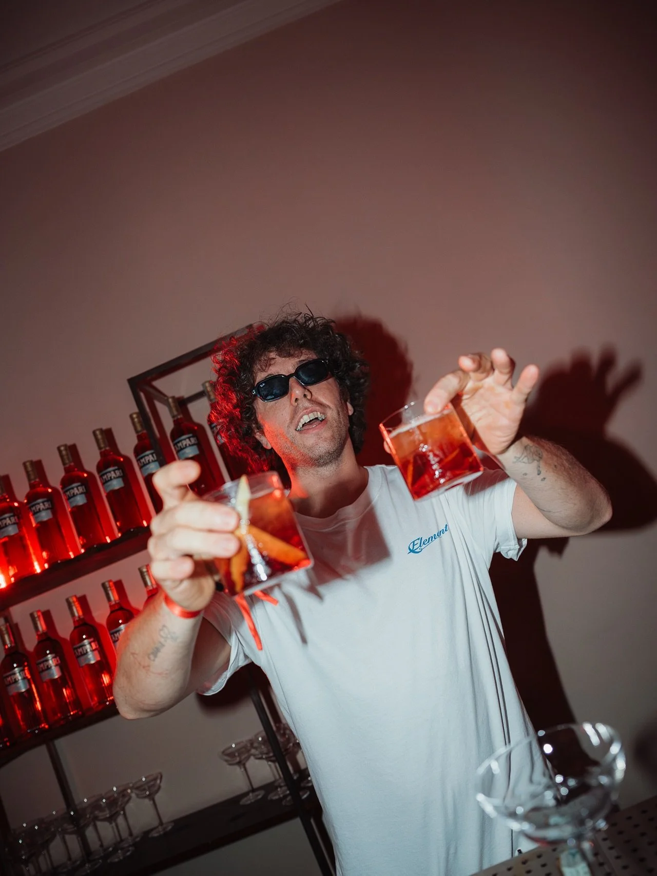 White on the outside, wild on the dance floor. Closing party was a night to remember!
#CLCW #CLCW25 #ComoLakeCocktailWeek #Taste #LakeComo #ComoLake #LagodiComo #Mixology #Bartender #Cocktail #mixology #bartenderlife #cocktails #bartender #instacock