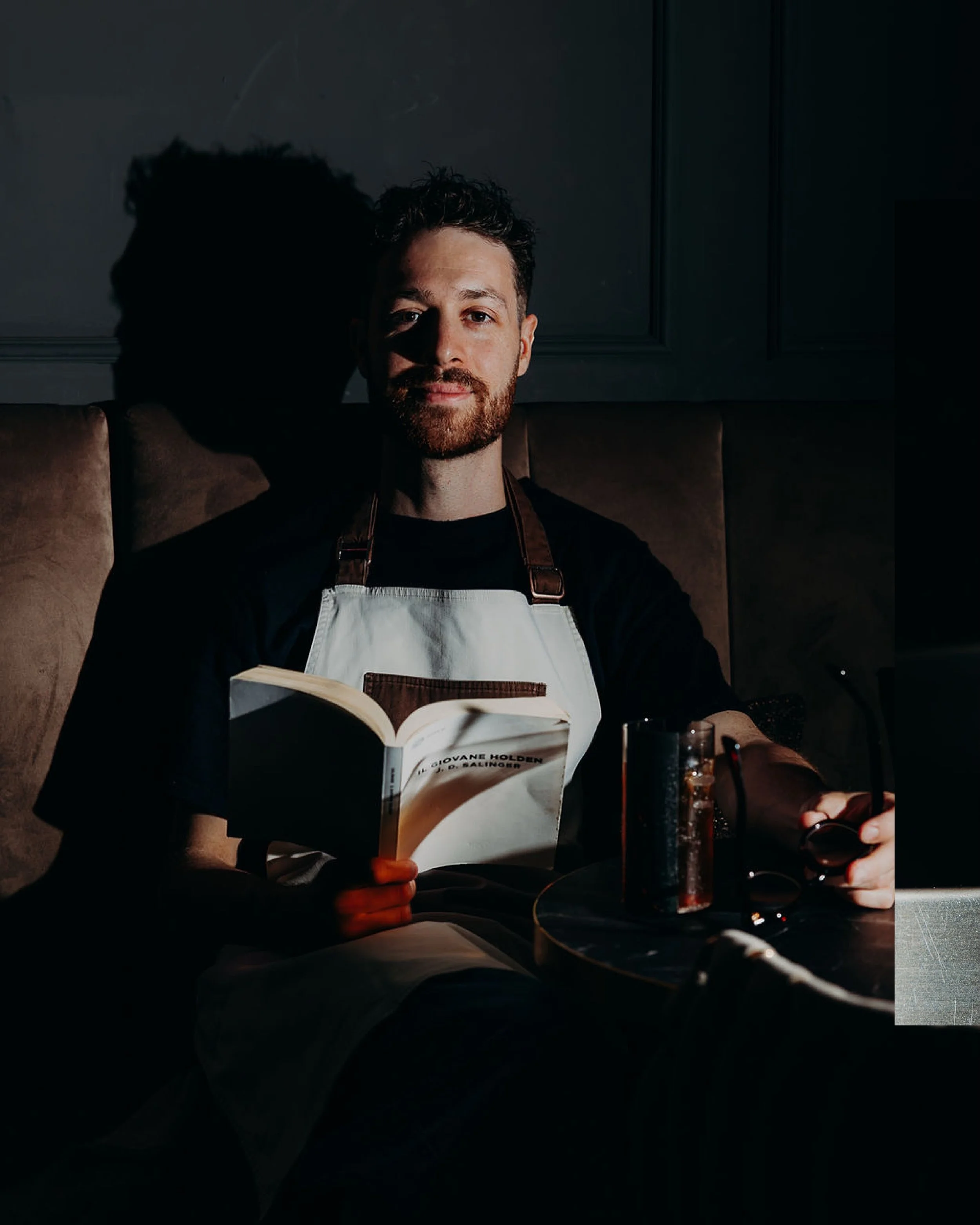 In &ldquo;The Catcher in the Rye&rdquo;, Holden keeps trying to order a whiskey &amp; soda, a small act of rebellion, a boy reaching for adulthood.

At @silk_lakecomo , @aceltigiorgio reimagined that symbol into Il Giovane Ardbeg. A cocktail inspired