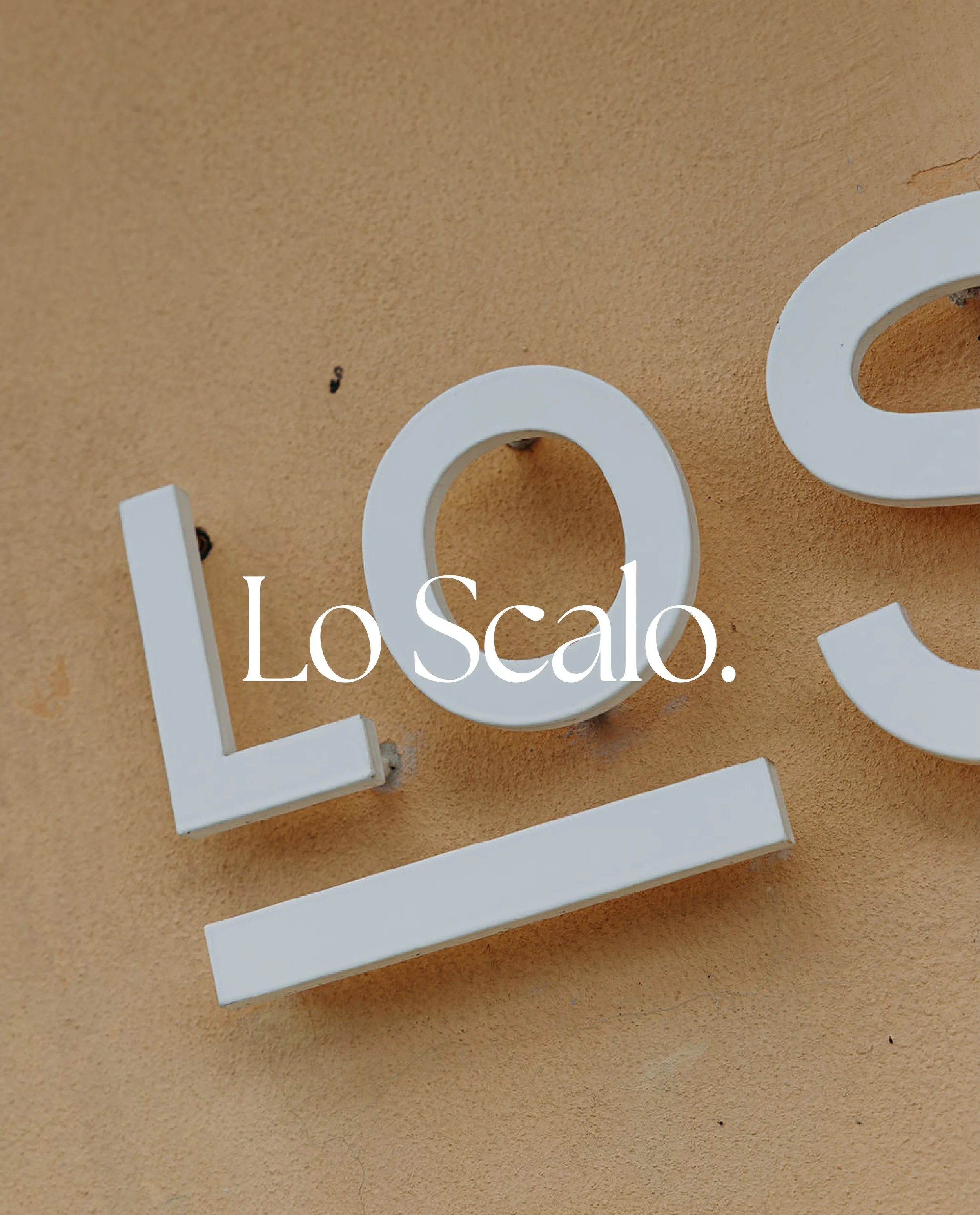 @loscalo.lakecomo presents Lucinda. A cocktail that unfolds like an imaginary river, where perception leads and clarity arrives quietly at the end.

#CLCW26 #ComoLakeCocktailWeek #ComoLake #LoScalo