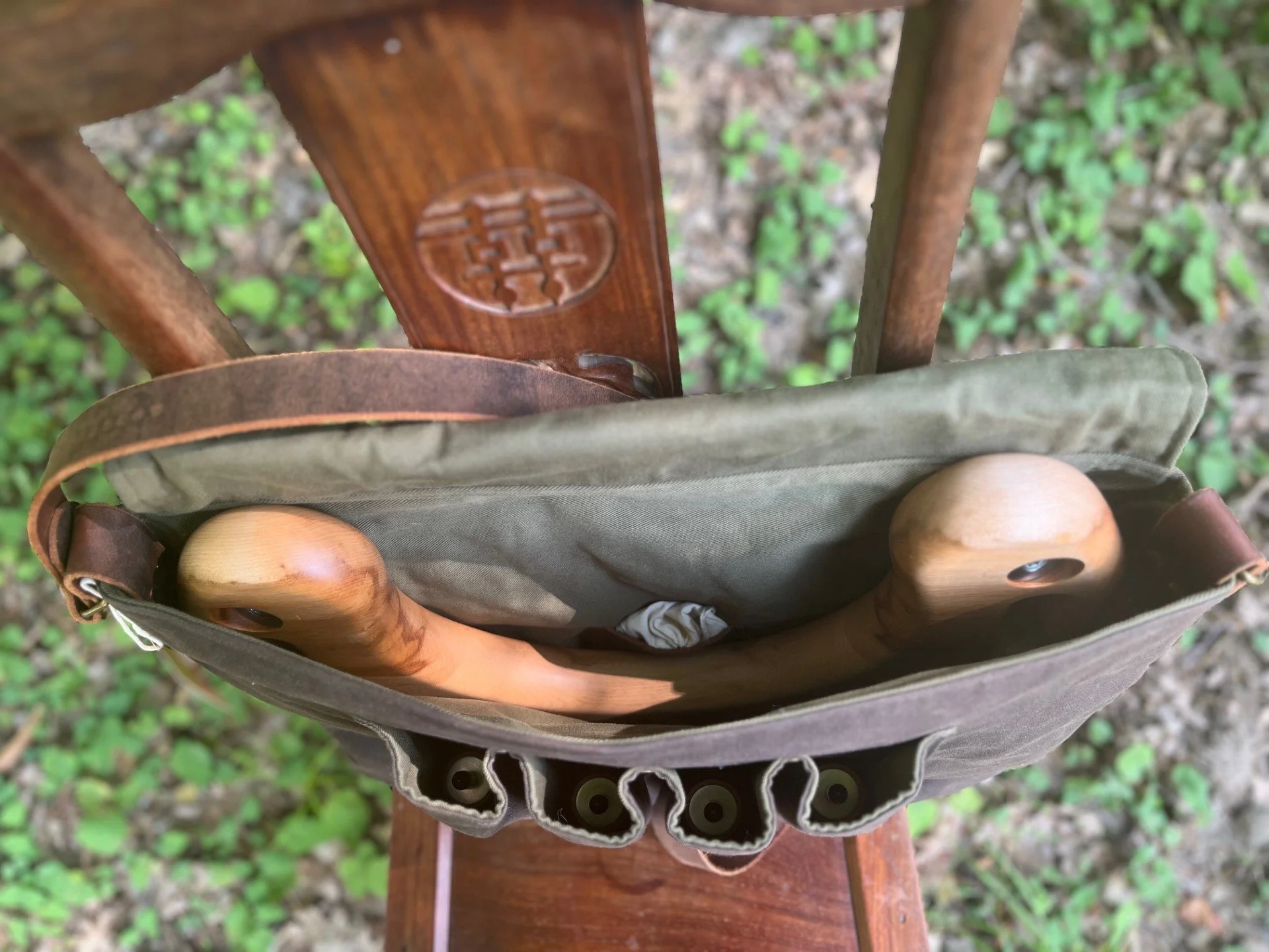 3 Sparrow_Birth_Stool_Bag_inside_olive_green.jpg