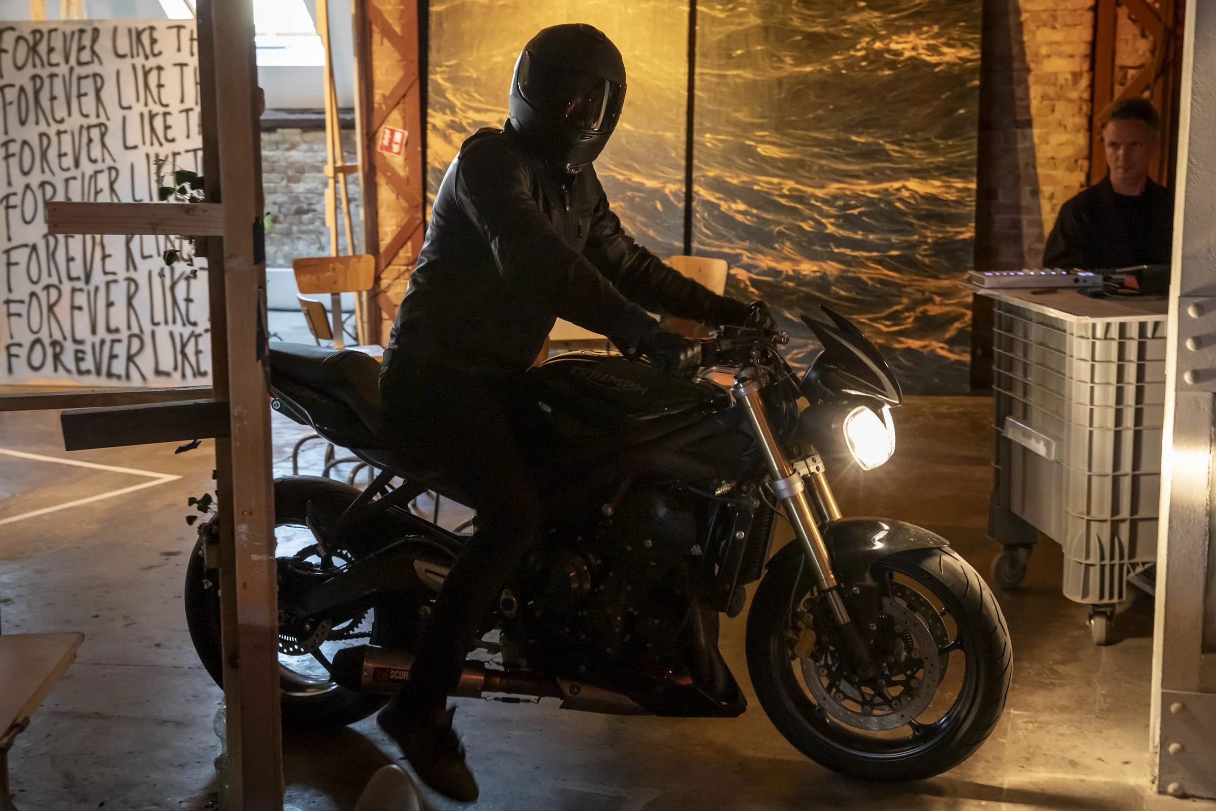 THE MONUMENTS | REVIEW