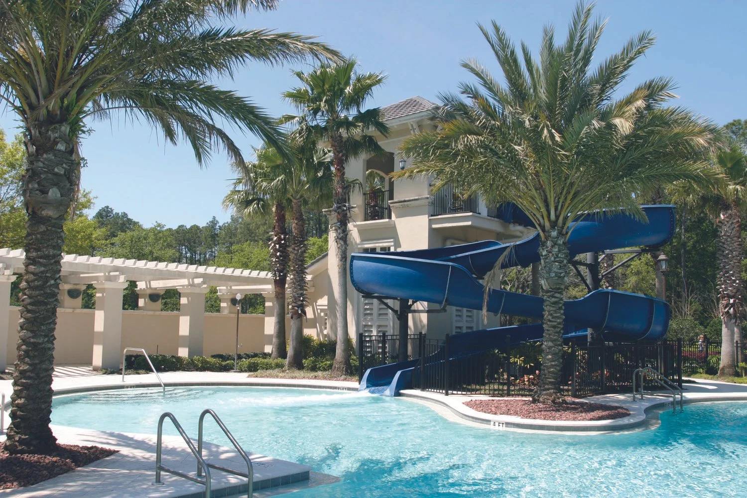 Waterslide and resort style pool at Waterchase