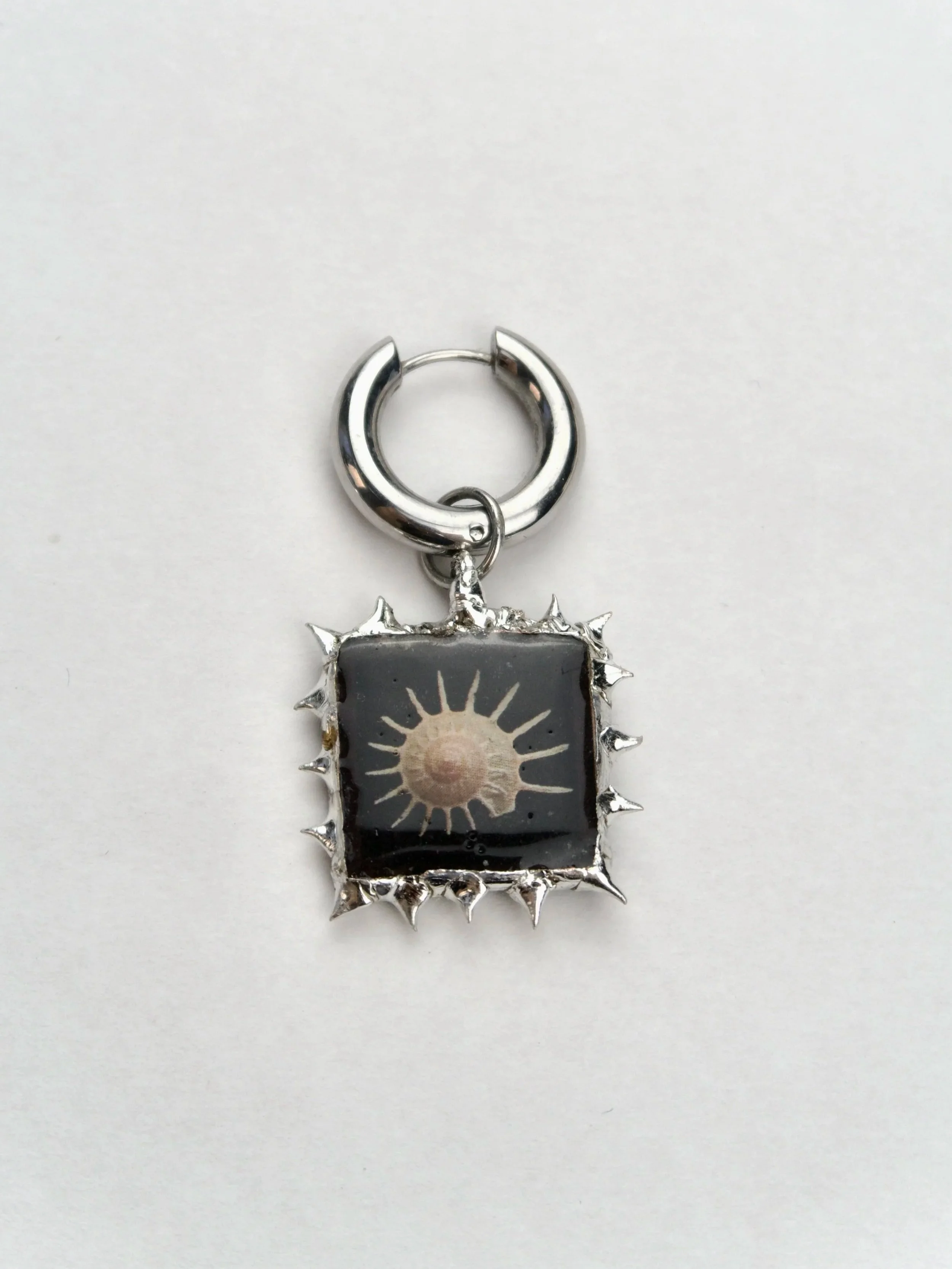 SINGLE  EARRING  -  TYPE 1