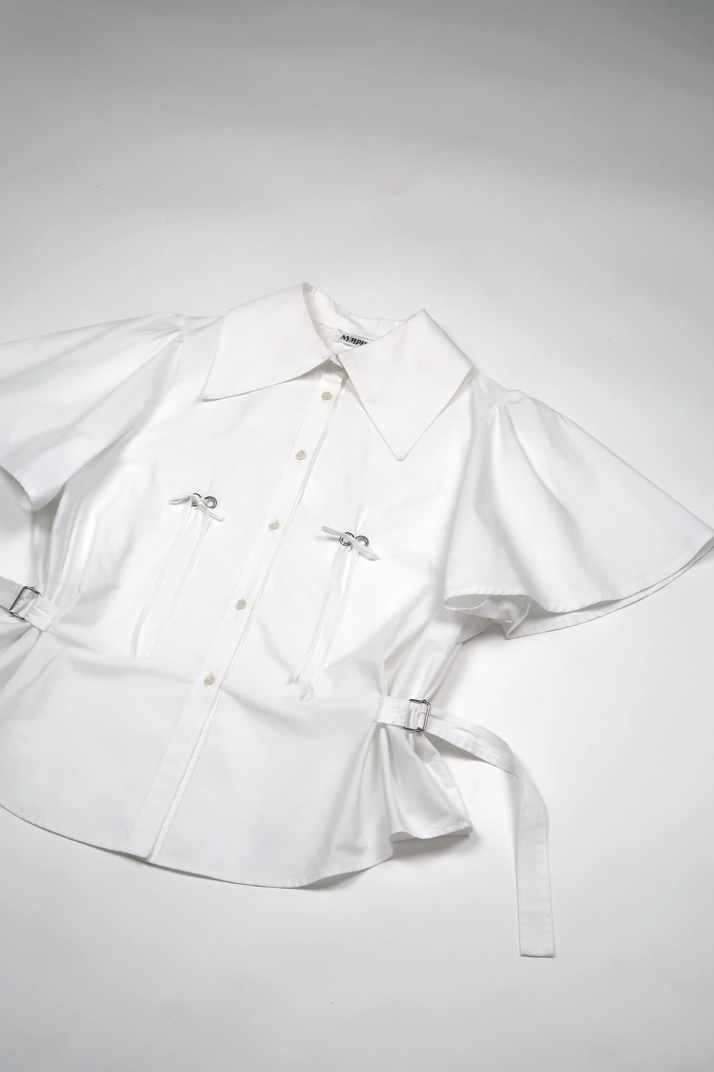 La-Naissance-Chemise