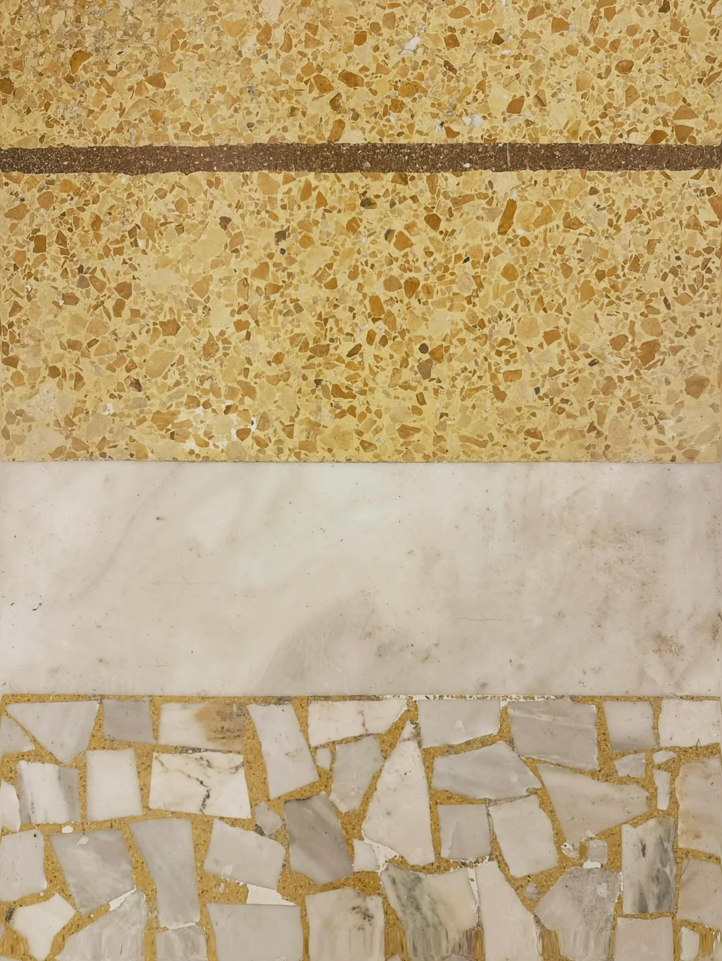 For sale: Two-level detached building in Exarchia with independent semi-basement, total area 372 sqm. Roof terrace 141 sqm. Fully renovated in 2025. Layout allows use as single residence, two autonomous units, office/commercial use, or mixed-use with