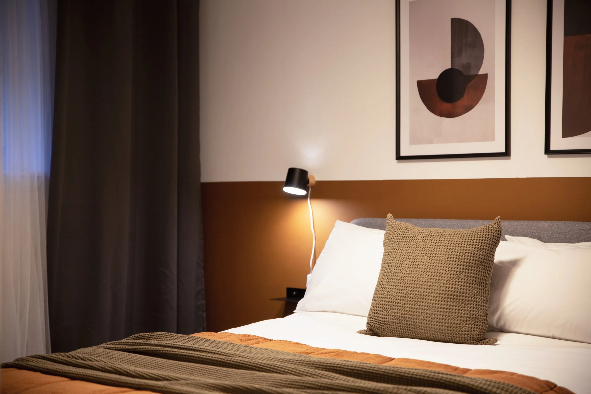 Bed close up-2.jpg