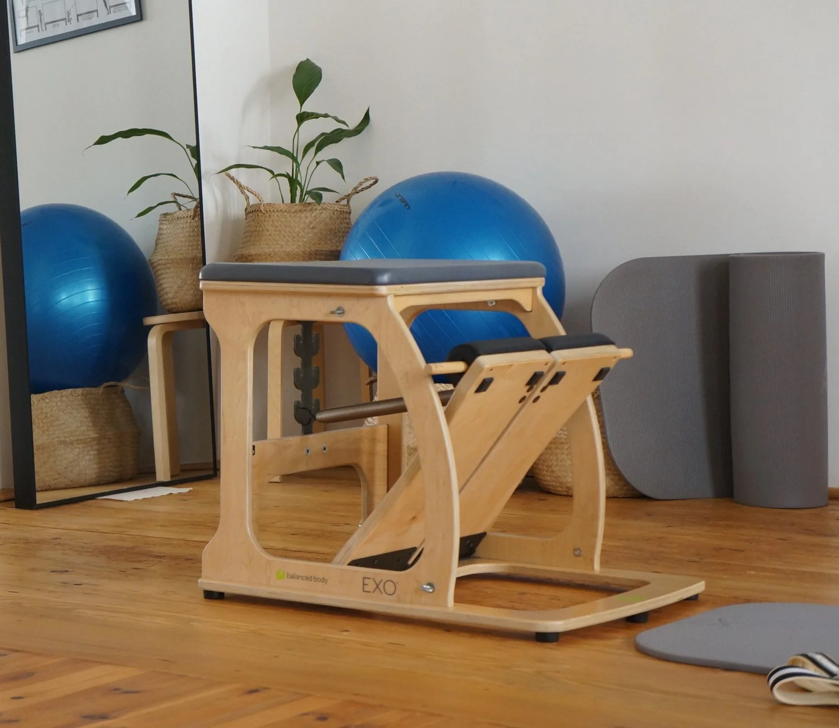 Pilates Wunda Chair Training in der Kleingruppe in Graz