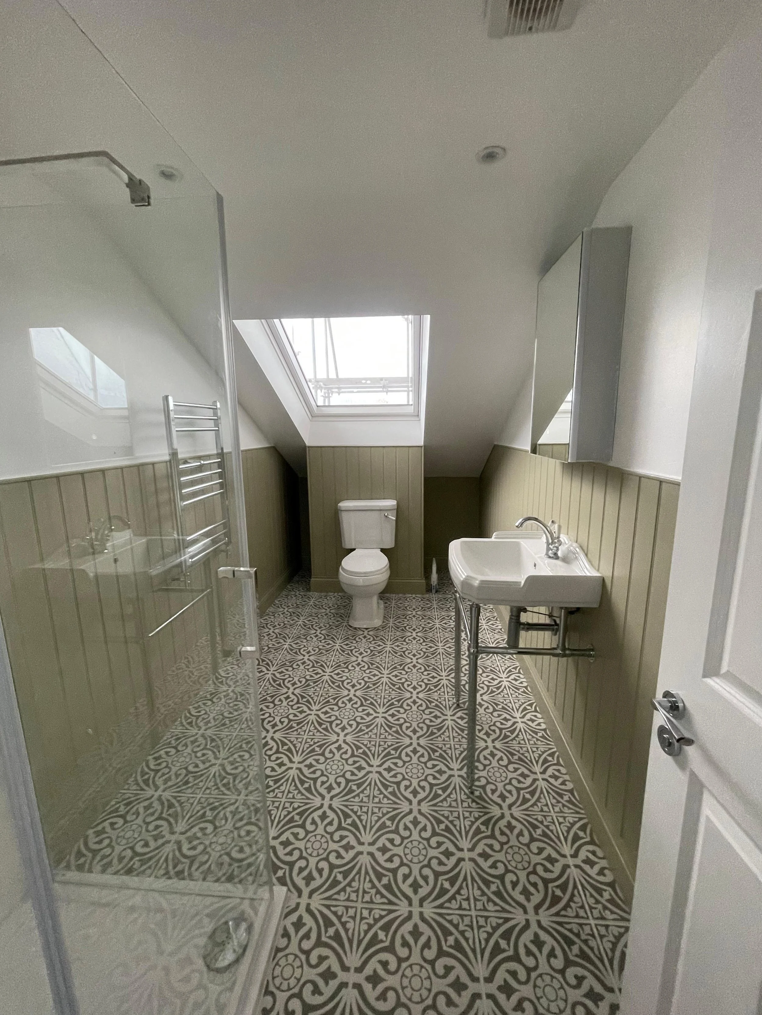 WhatsApp Image 2025-12-04 at 21.16.37 (2).jpeg