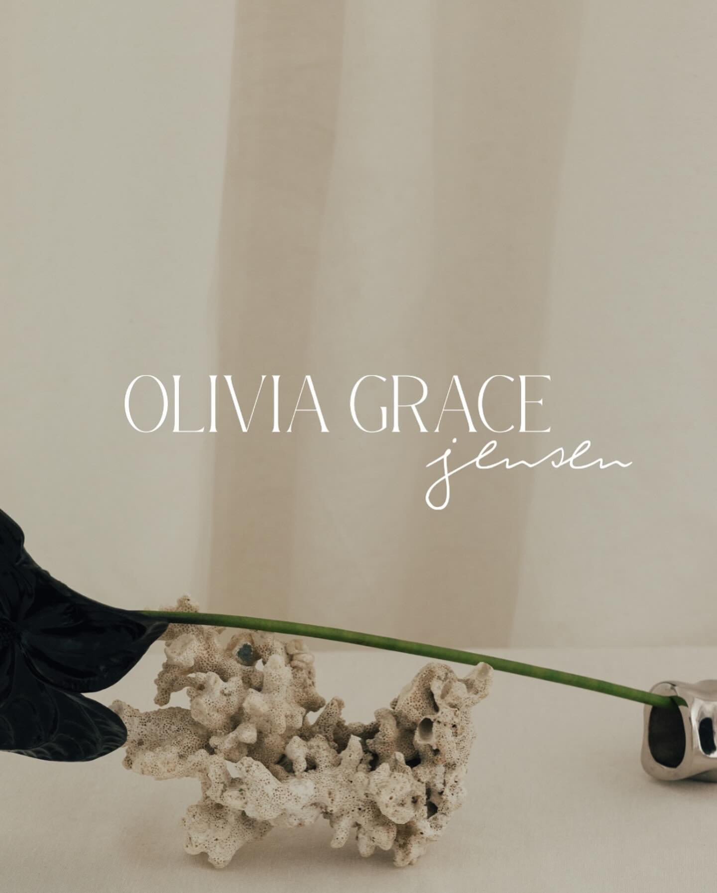 Branding and Website Design for Olivia @oliviagracejensen_ 🫶

Very happy about how this project turned out. ☺️ 

I love working on personal Brandings. The whole process feels like a uncovering, translating who they  are into a design that feels auth