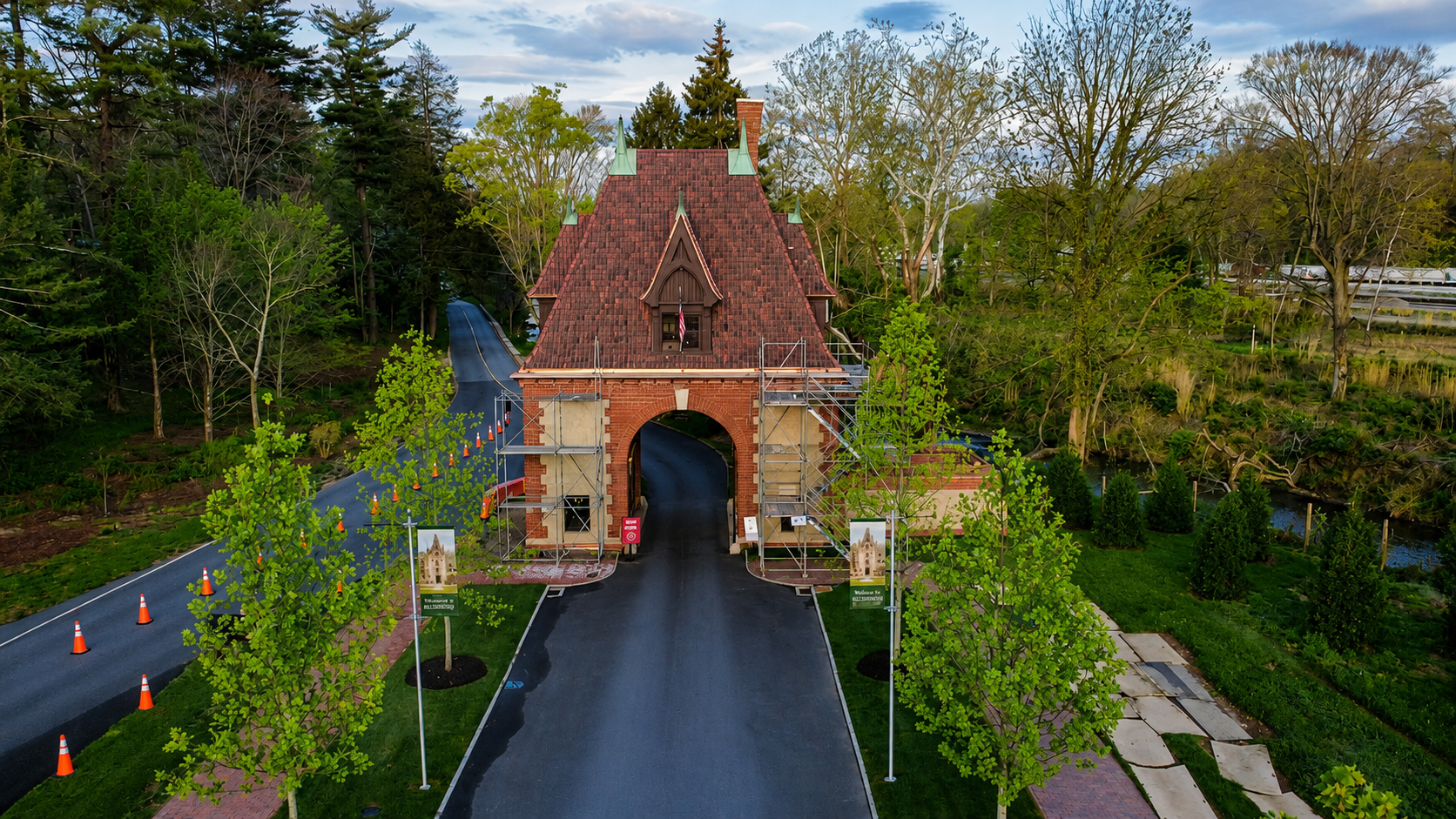 Biltmore Lodge Gate 2.png
