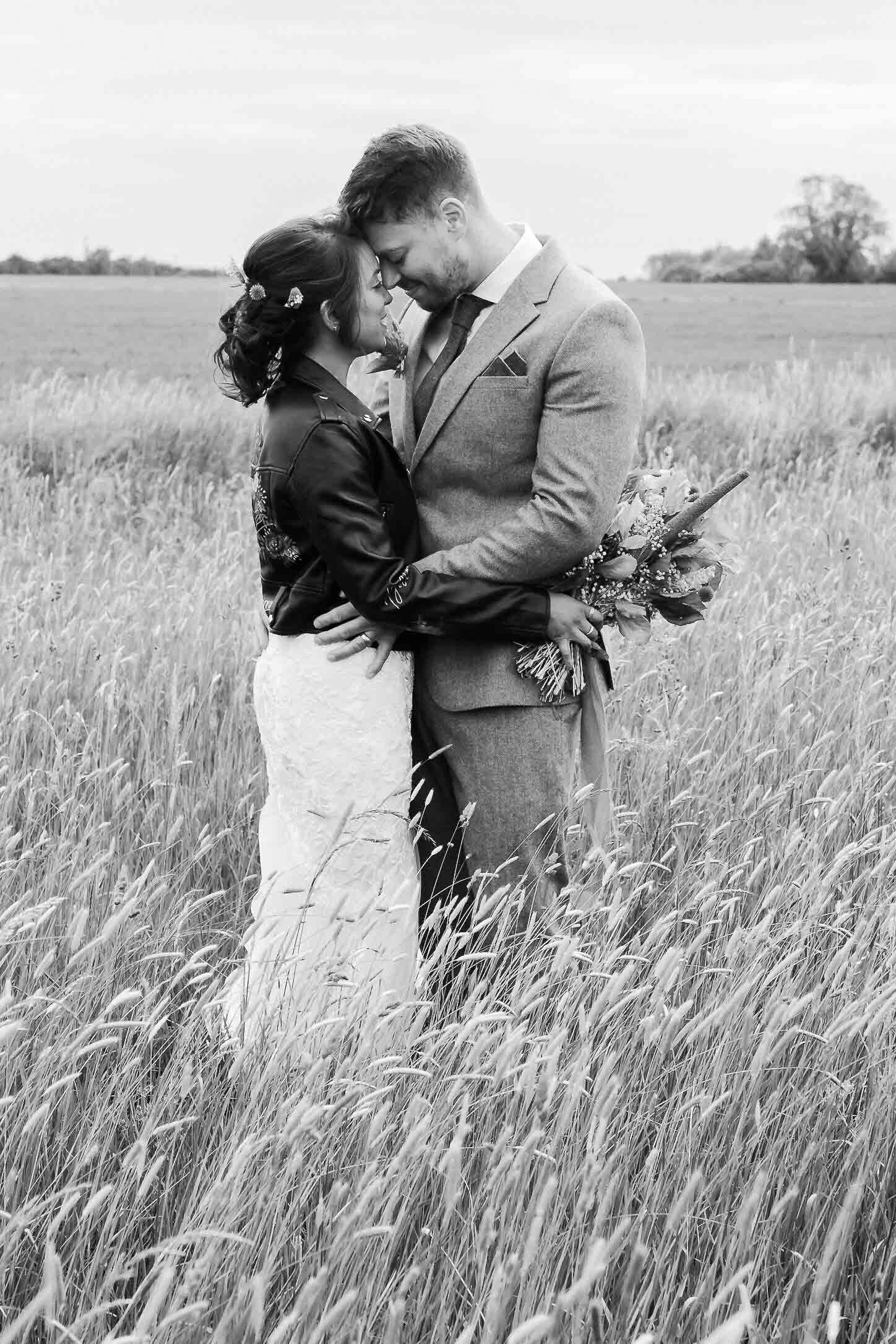 bride-groom-cuddle-wedding-danielgoodyearphotography-lincolnshire-wedding-photographer.jpg