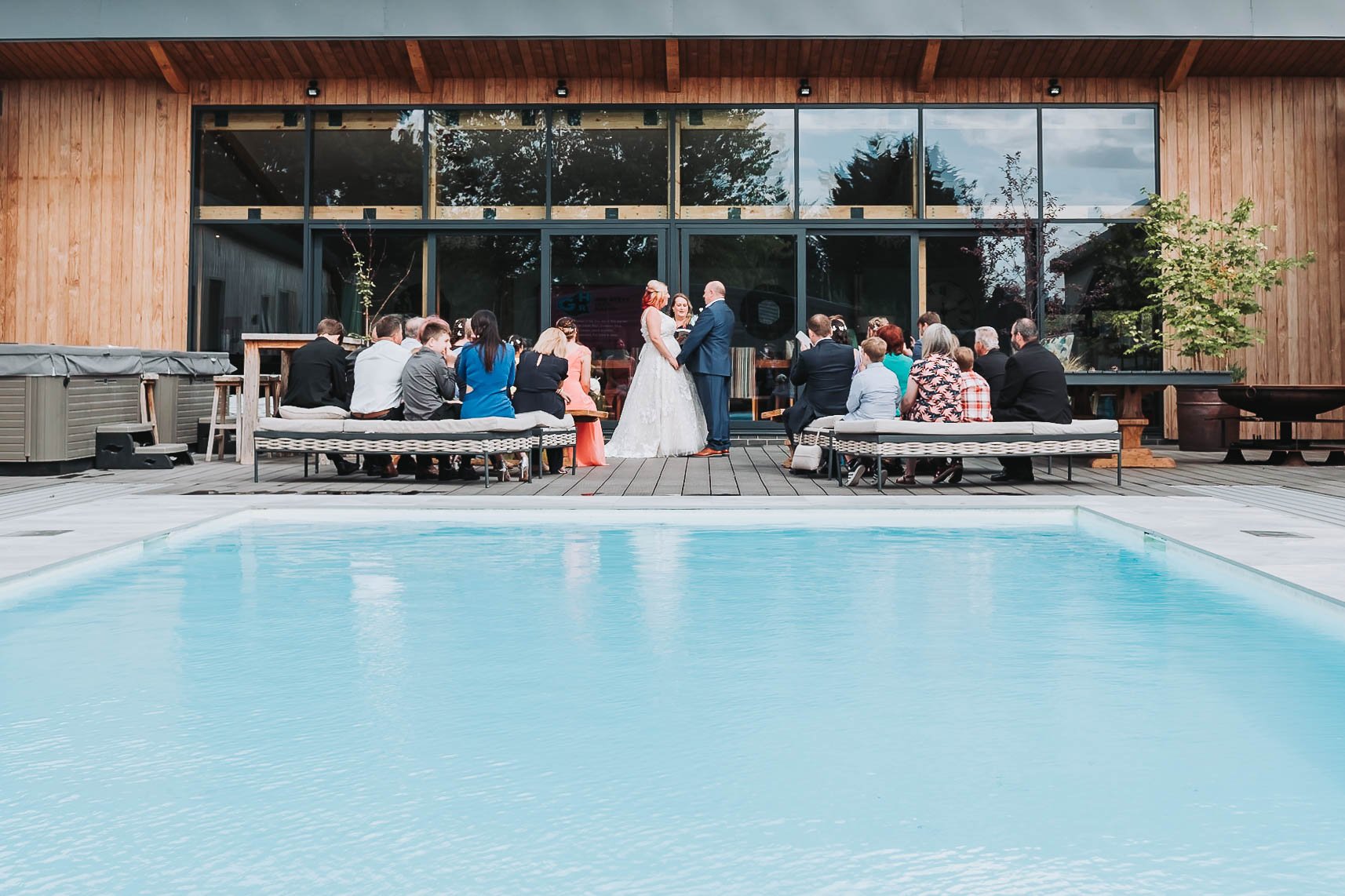 pool-wedding-danielgoodyearphotography-lincolnshire-wedding-photographer.jpg