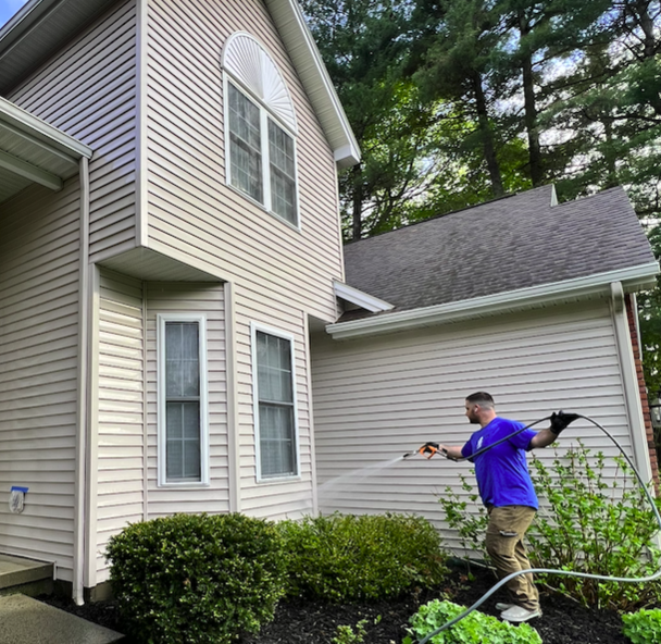 How Often Should You Wash Your House in Saratoga County?