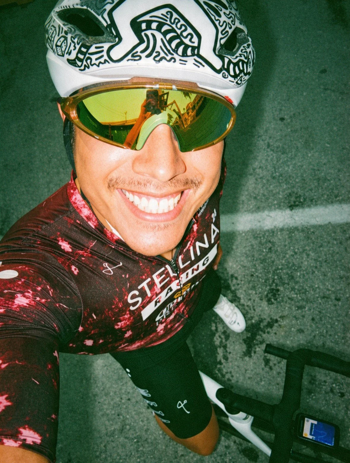 California  vibes 🕺⚡️🌊⛰️ 

Go-Custom  @givelo.cc / @cheekywattz 🪖🪖🪖

@stellinapizzeria 
@givelo.cc 
@thisjanuary_ 
@coronausa 
@coronapremier