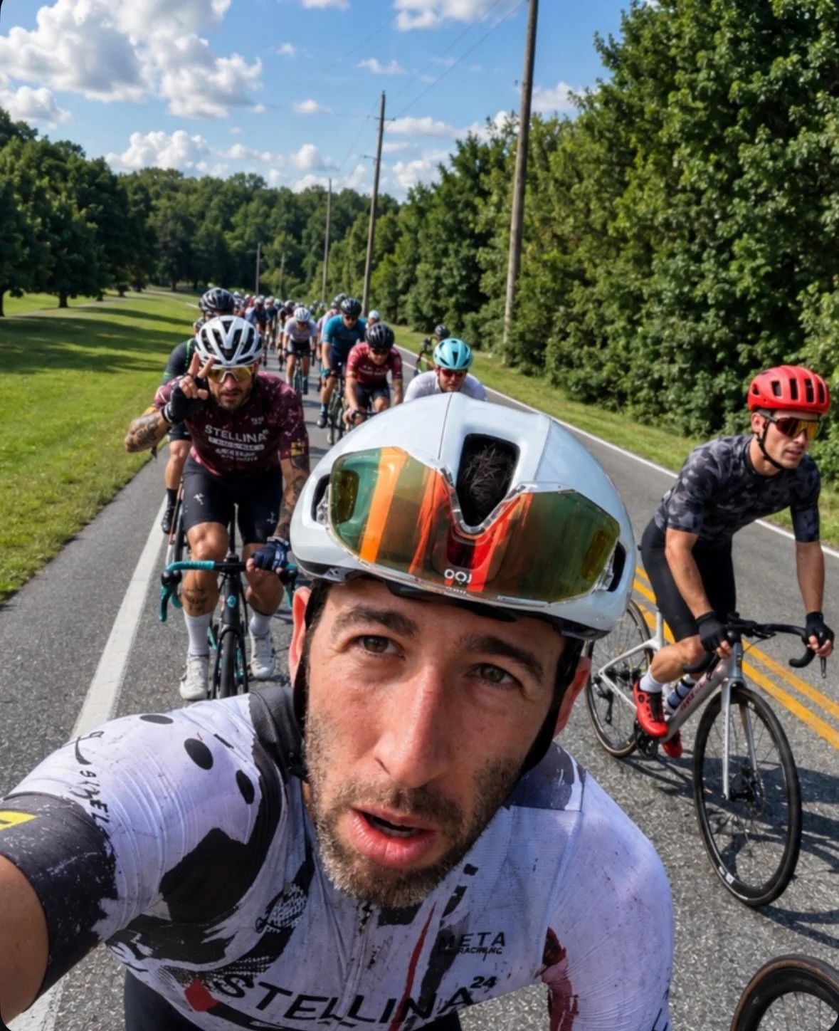 Summer vibes ! Post a group ride &amp; watch friends show up 🚂🚂🚂🚂 

@stellinapizzeria 
@coronausa 
@givelo.cc 
@thisjanuary_ 
@coronapremier