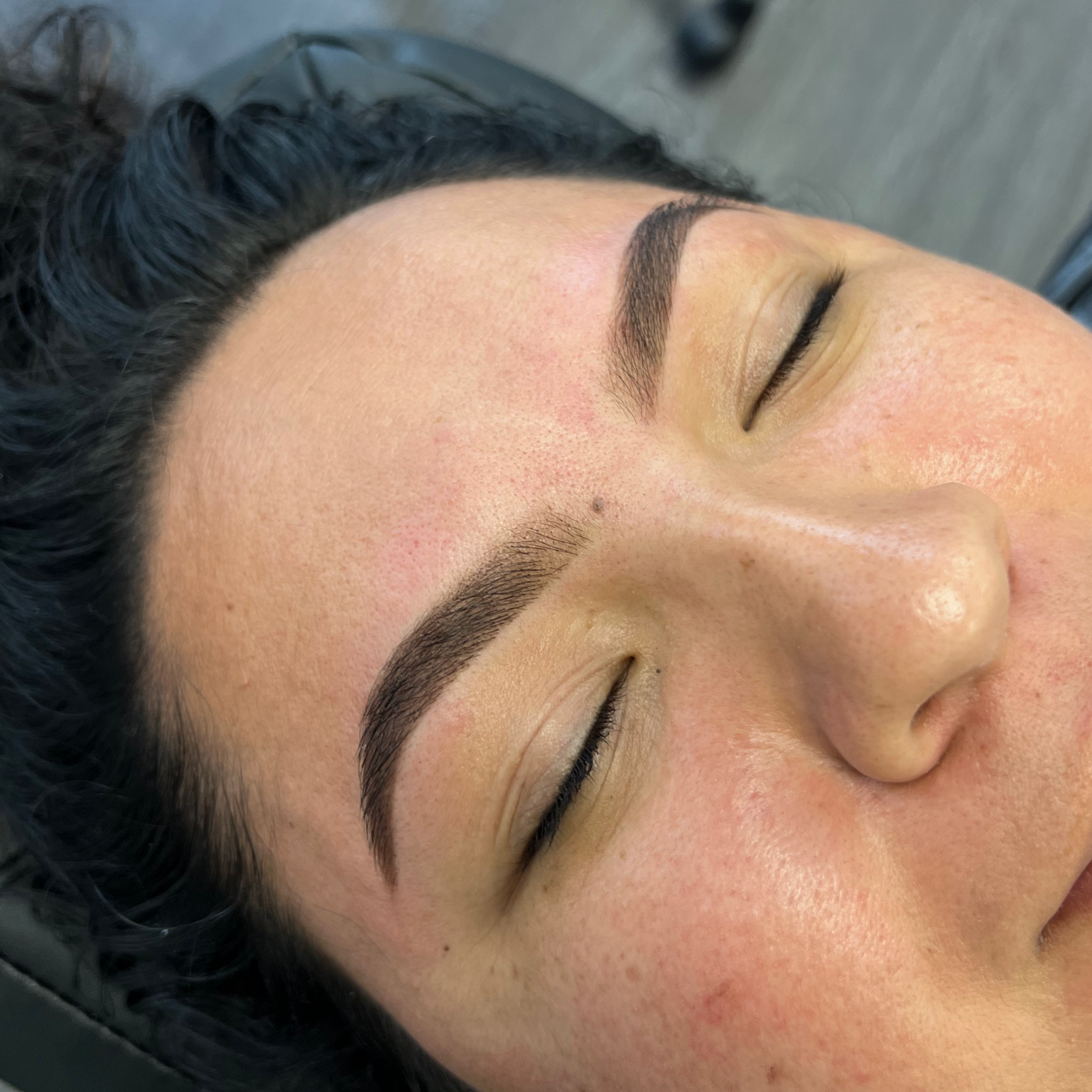 Brow tint