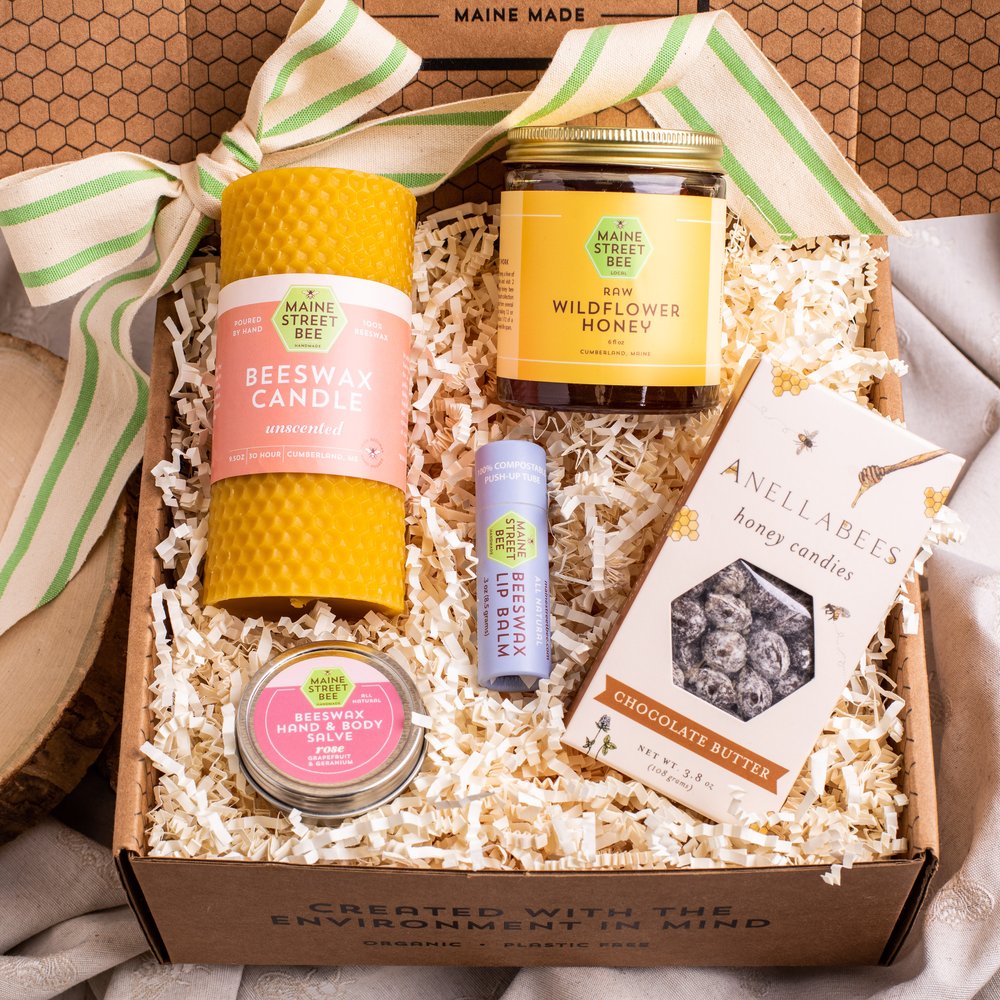 Pet Lover's Gift Box — Maine Street Bee