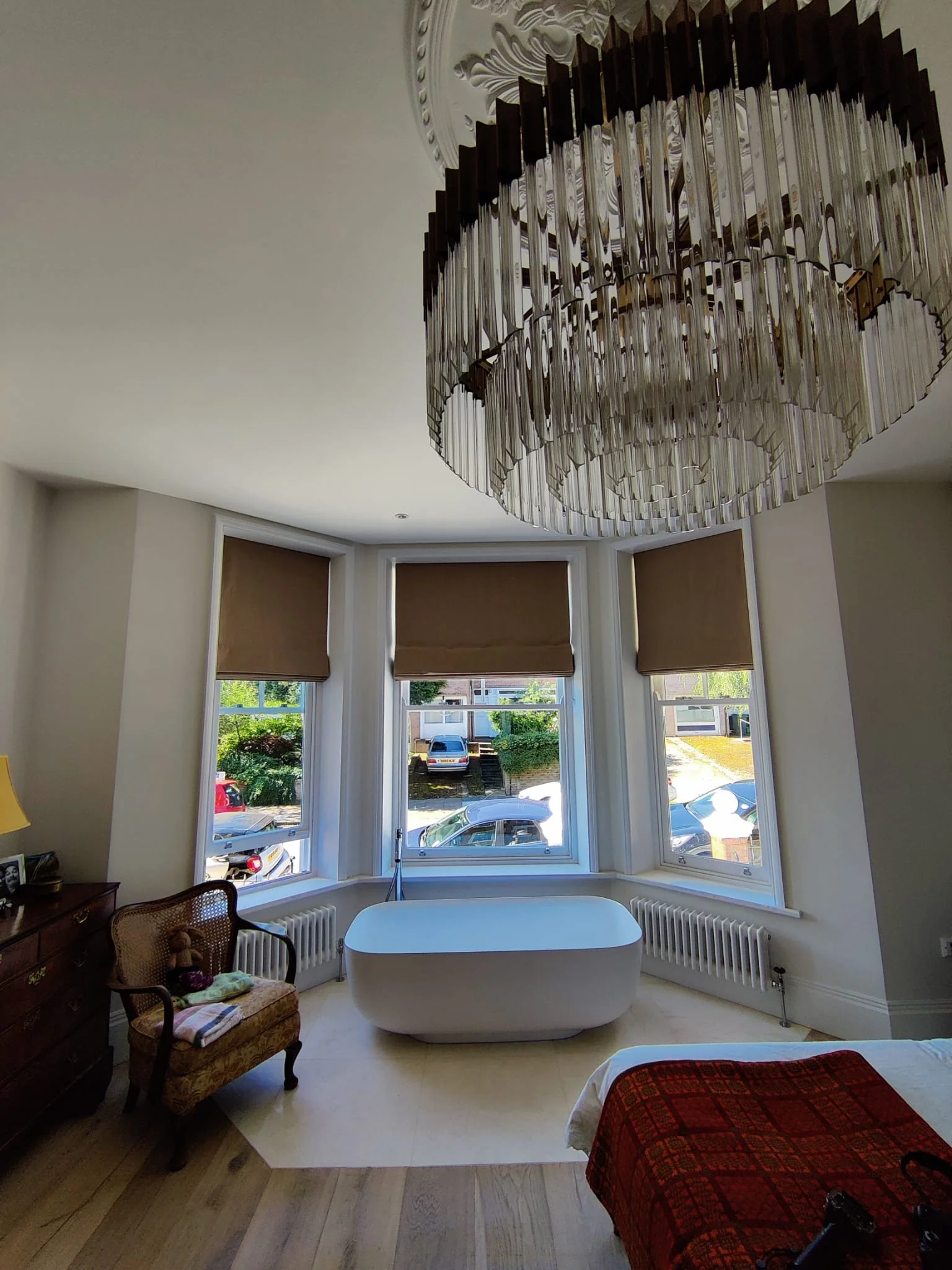 Bay sash windows