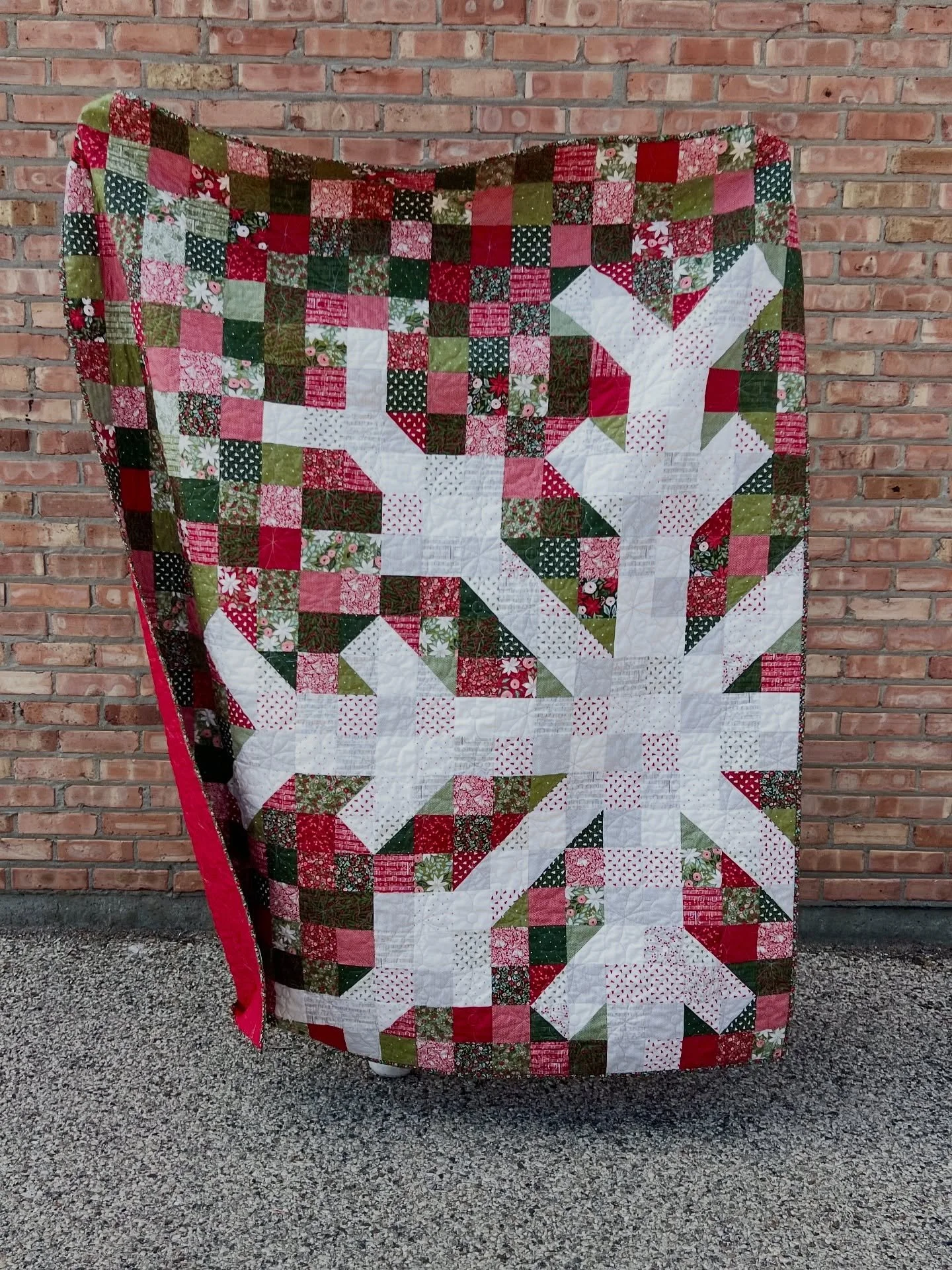 Presenting the Modern Handcraft Snowflake Quilt Pattern made up in Berry and Pine by Lella Boutique. A great pairing for sure! Not trying to rush through this gorgeous early Fall weather we&rsquo;ve been having but the fabric is available now if this