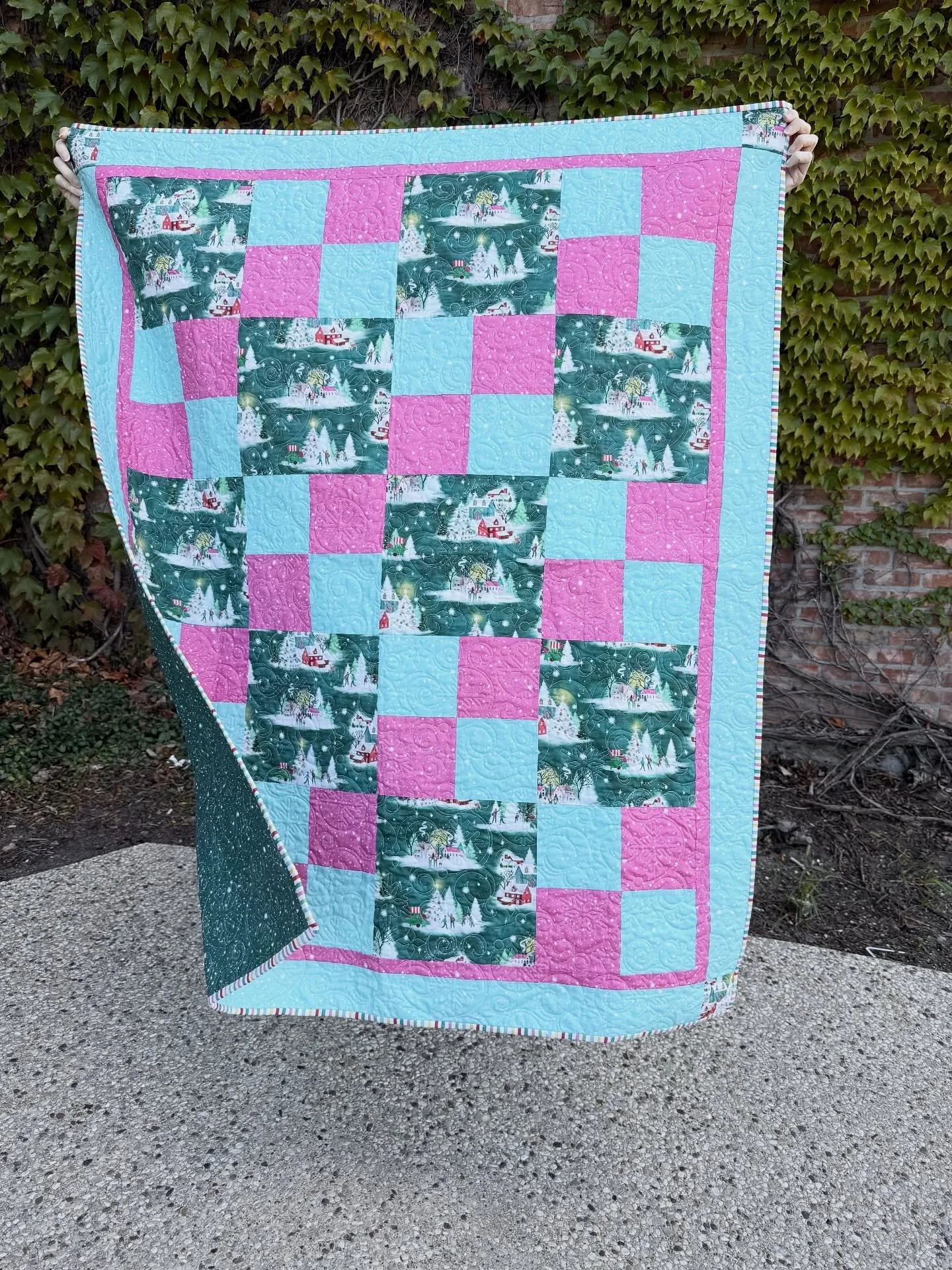 ✨New Sample Alert!✨

Alison stitched up this festive quilt using one of our 3-yard quilt kits &mdash; proof that beautiful things really can come together quickly! 💕

The sample shown features the &ldquo;Sew Quick&rdquo; pattern by Fabric Caf&eacute