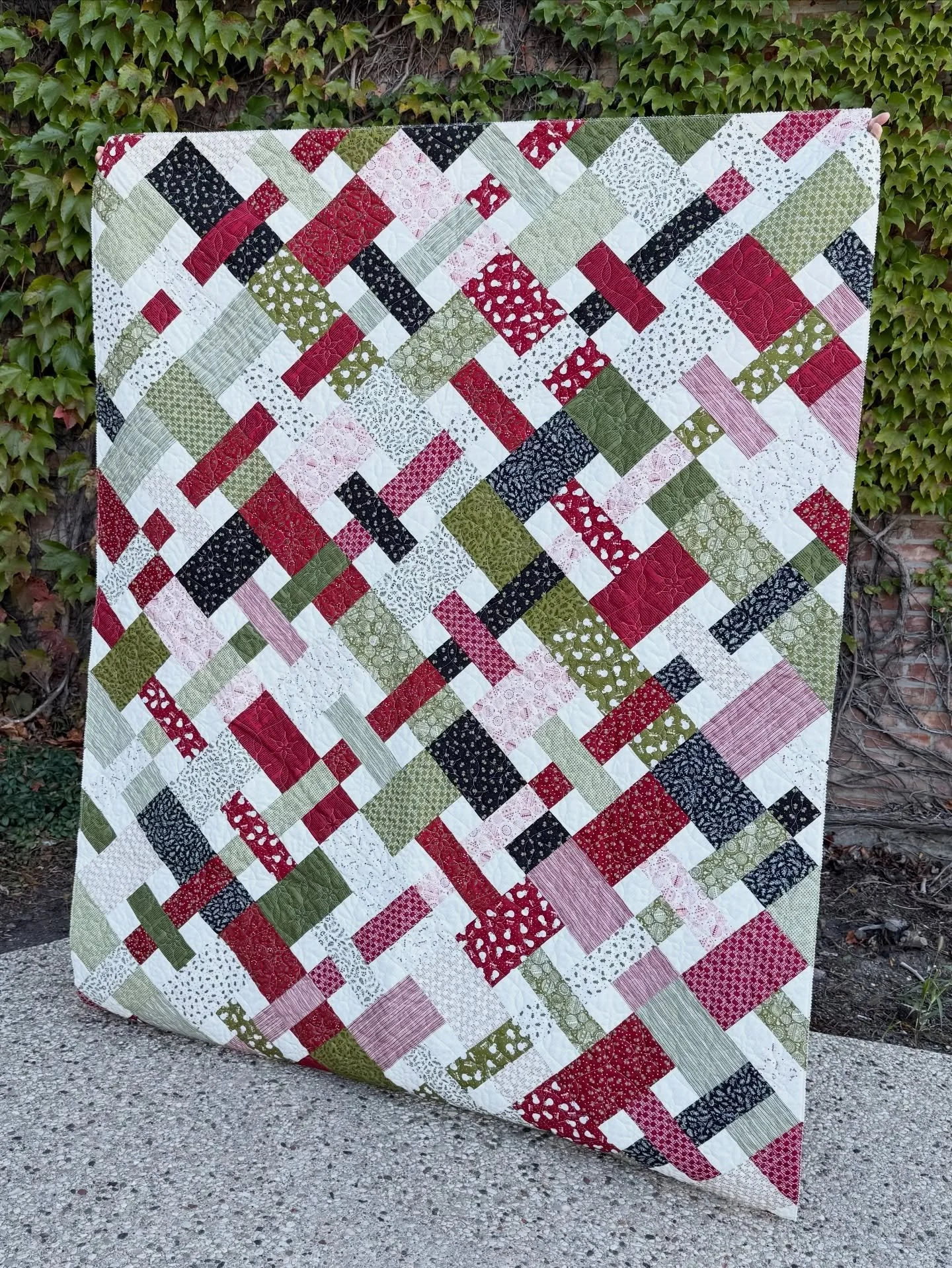 This is our Emmitt &amp; Ivy Picnic Quilt Kit and this weekend it&rsquo;s 25% off for our holiday open house as well as a handful of other holiday kits. So even if you can&rsquo;t make it in to enjoy cookies and our gift-giving demos, you can still b