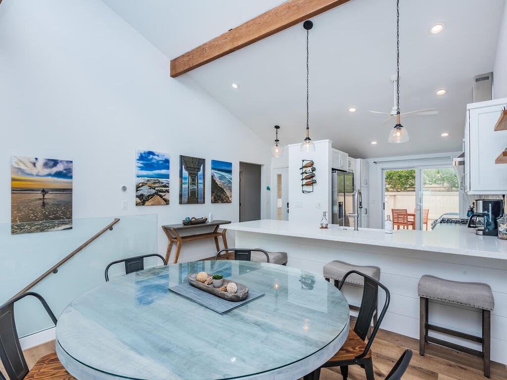 1852 Parliament Rd Encinitas CA 92024 USA-026-042-Kitchen 2-MLS_Size.jpg